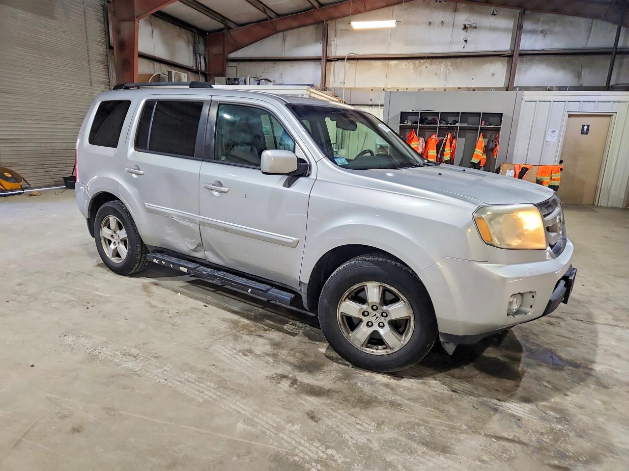 2011 Honda Pilot Exl Silver vin: 5FNYF4H50BB059210