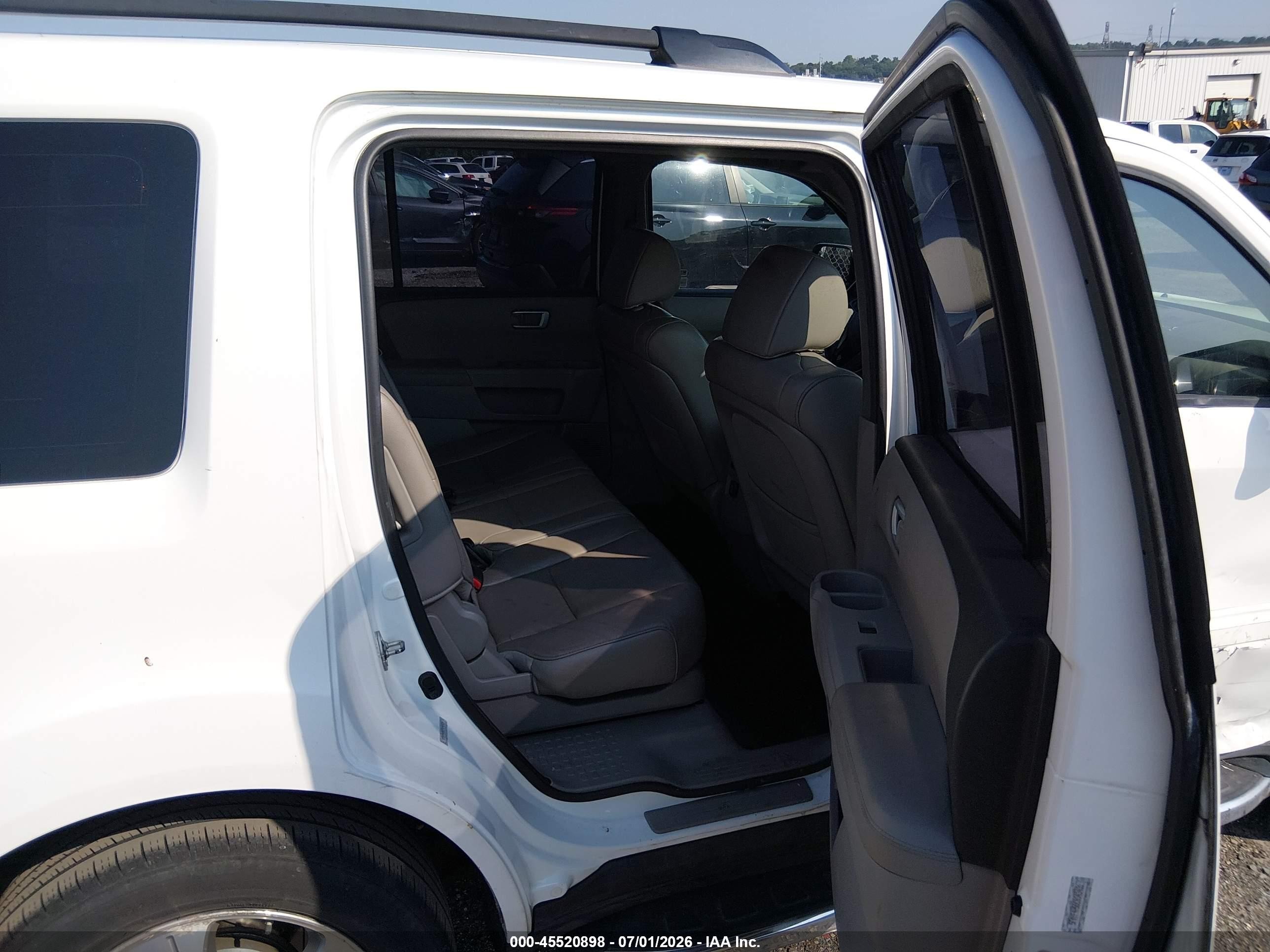 2012 Honda Pilot Ex-l White vin: 5FNYF4H50CB043431