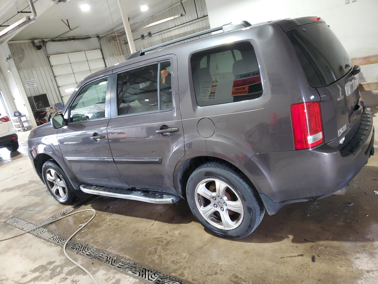 2013 Honda Pilot Exl Gray vin: 5FNYF4H50DB004792 Damage: Left Rear Door, Dent(S) W/ Paint Dmg, 5 To 6 Inches
