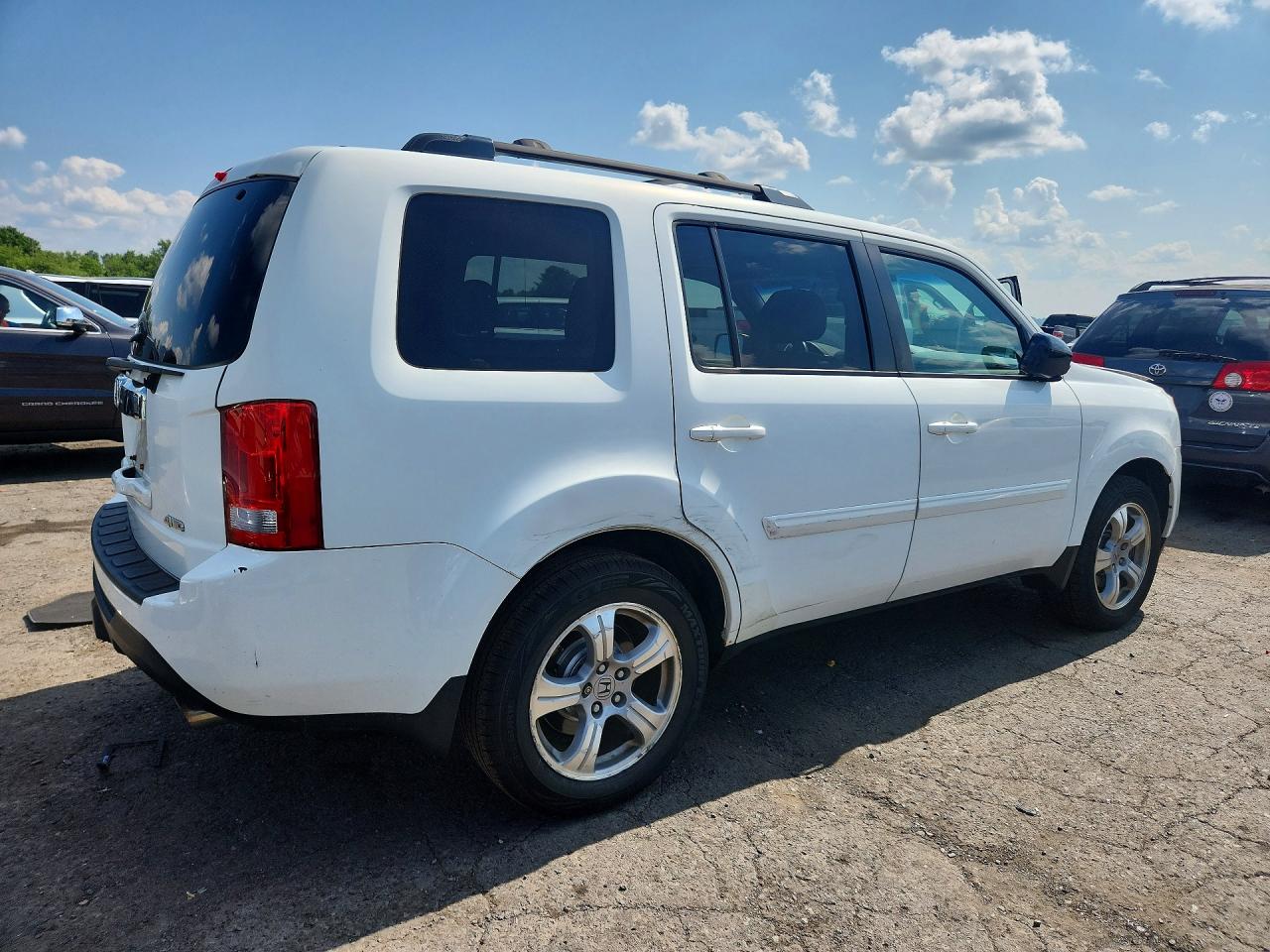 2013 Honda Pilot Exl White vin: 5FNYF4H50DB007661