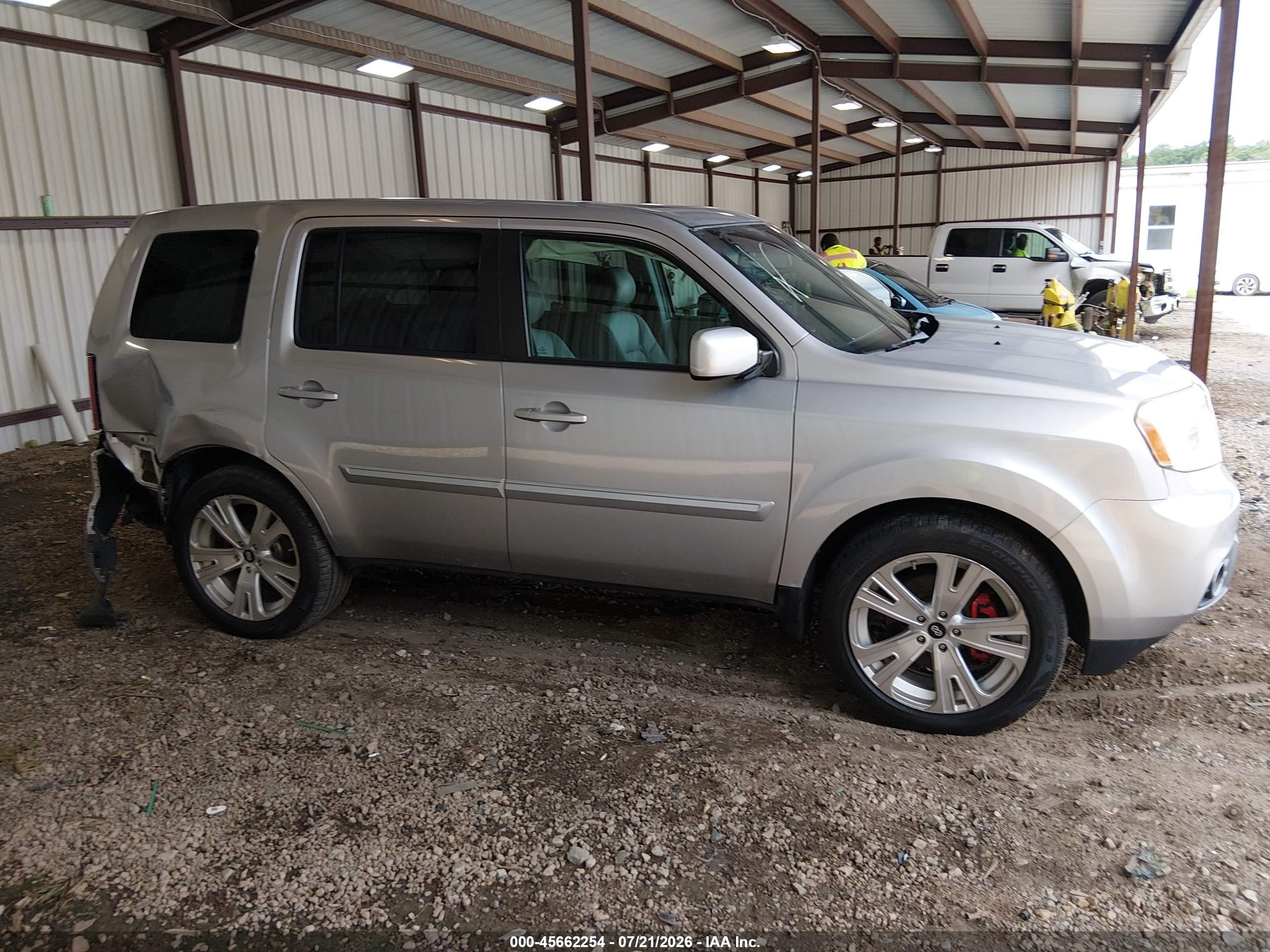 2015 Honda Pilot Ex-l Серебряный vin: 5FNYF4H50FB021627