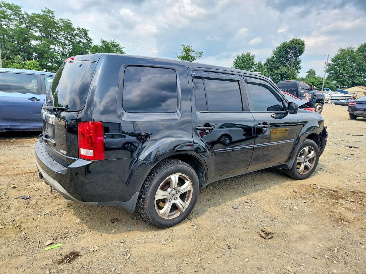 2015 Honda Pilot Exl Черный vin: 5FNYF4H50FB021756