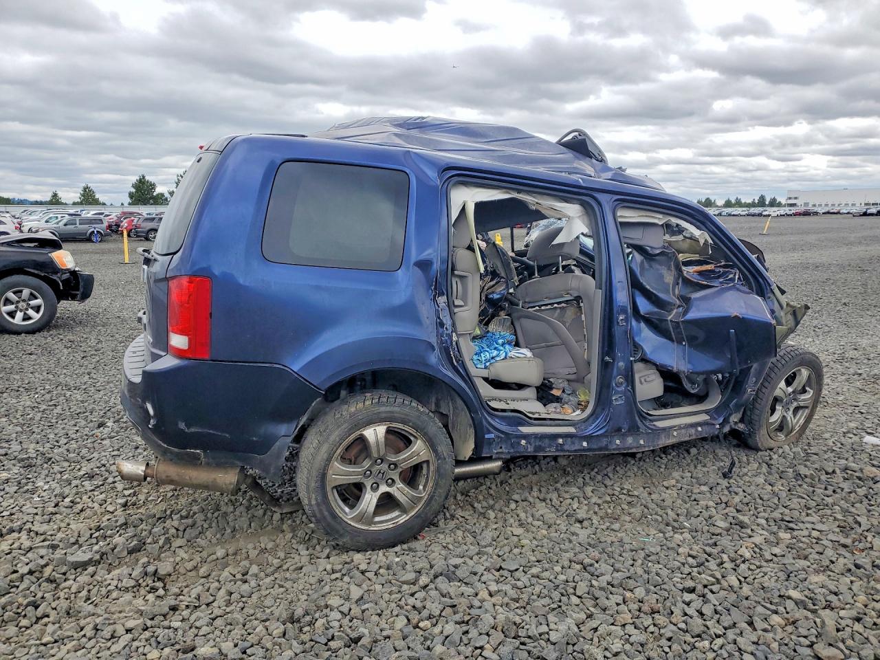 2015 Honda Pilot Exl Blue vin: 5FNYF4H50FB045684
