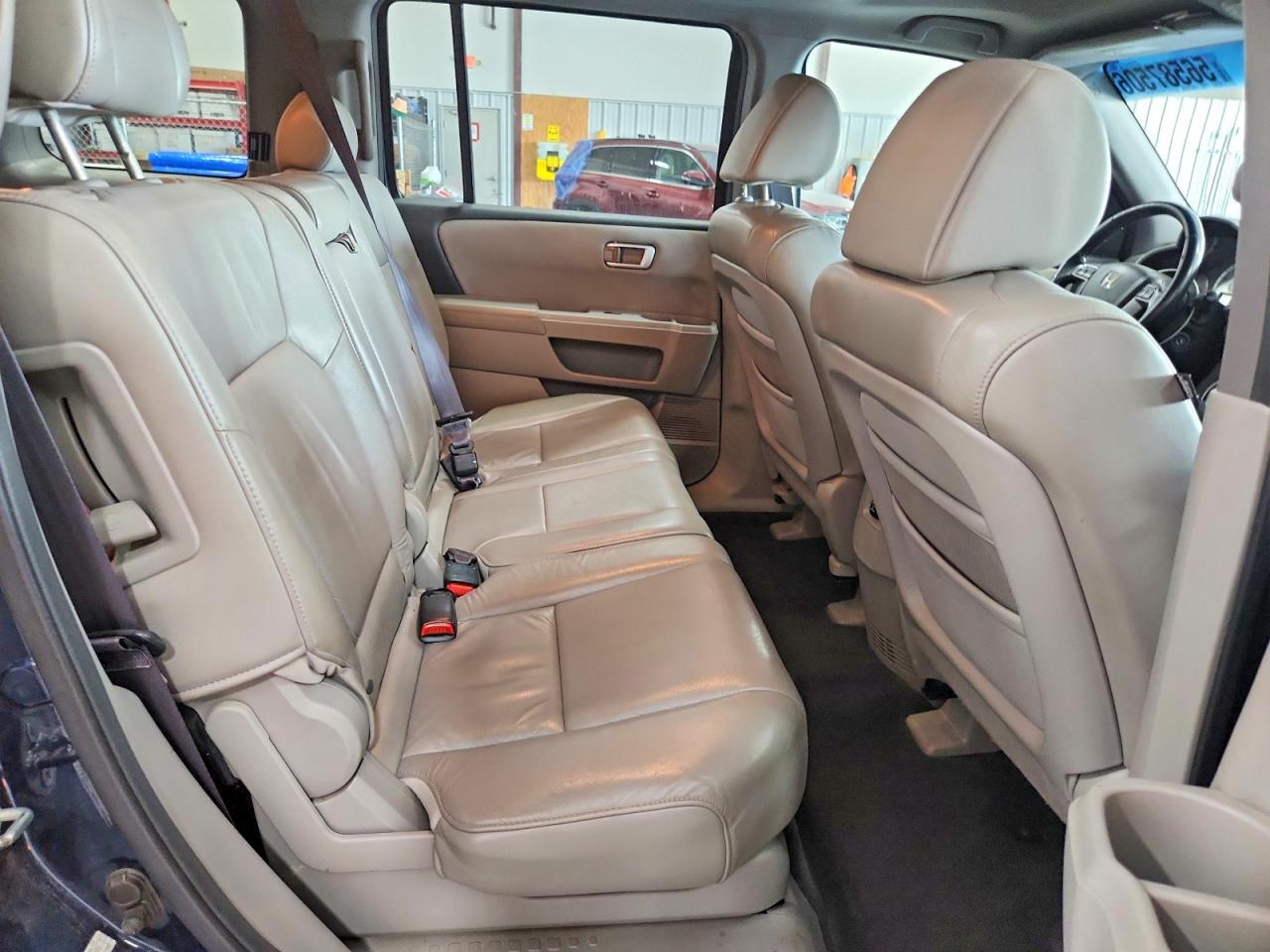 2011 Honda Pilot Exl Blue vin: 5FNYF4H51BB006399