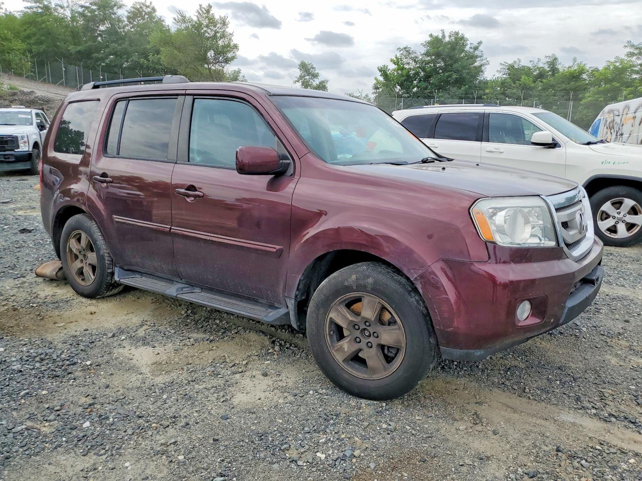 2011 Honda Pilot Exl Burgundy vin: 5FNYF4H51BB060835