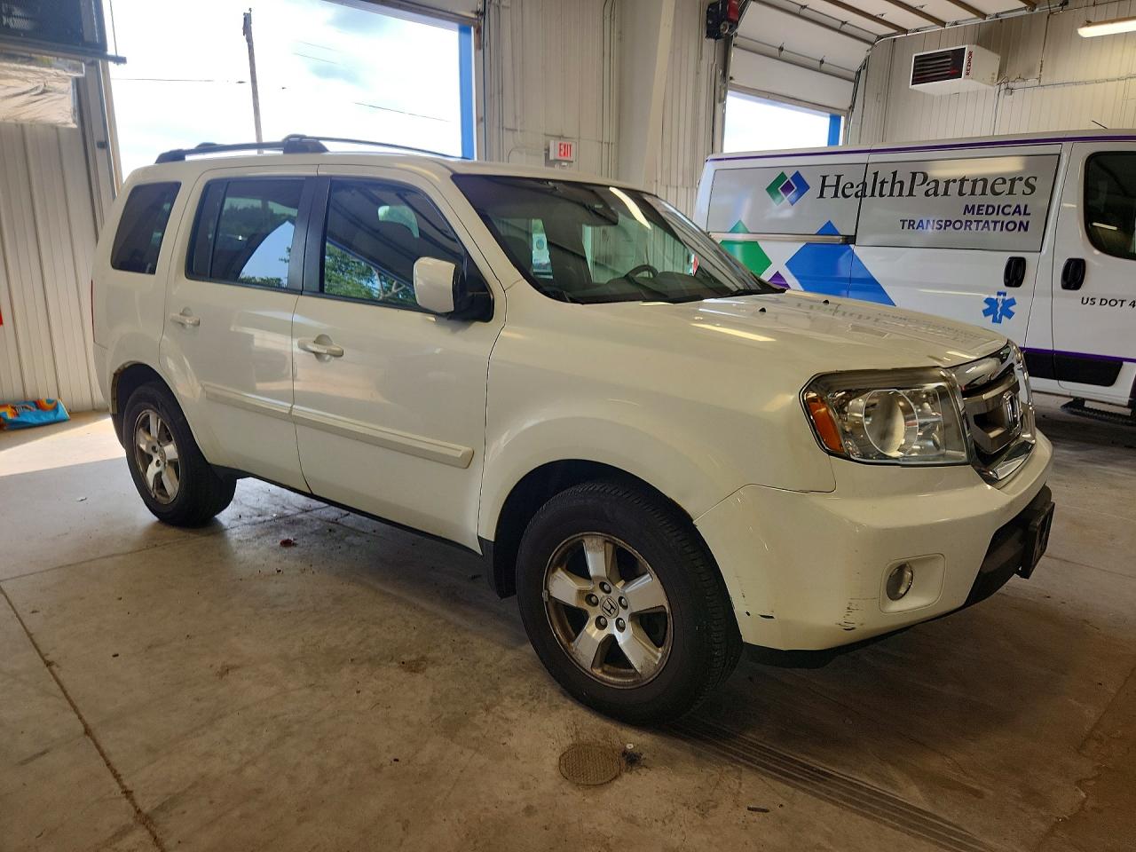 2011 Honda Pilot Exl White vin: 5FNYF4H51BB085959