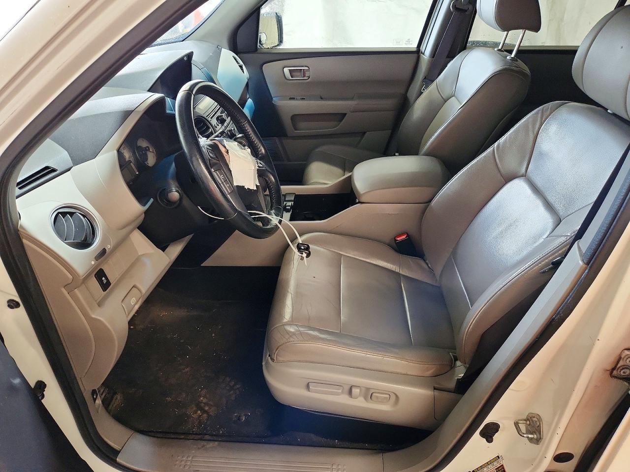 2012 Honda Pilot Exl Белый vin: 5FNYF4H51CB025584