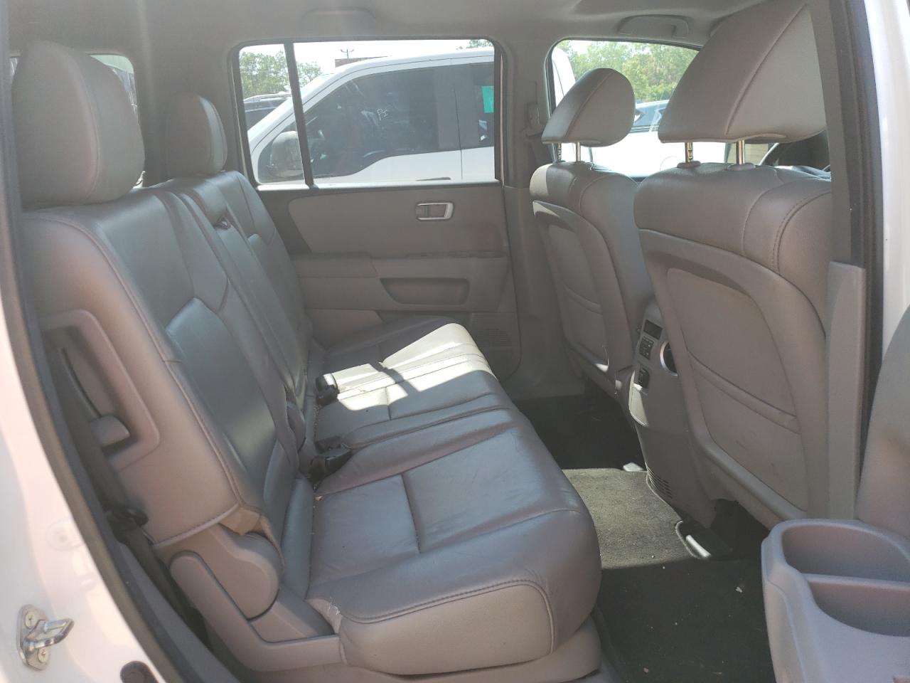 2012 Honda Pilot Exl Белый vin: 5FNYF4H51CB036987