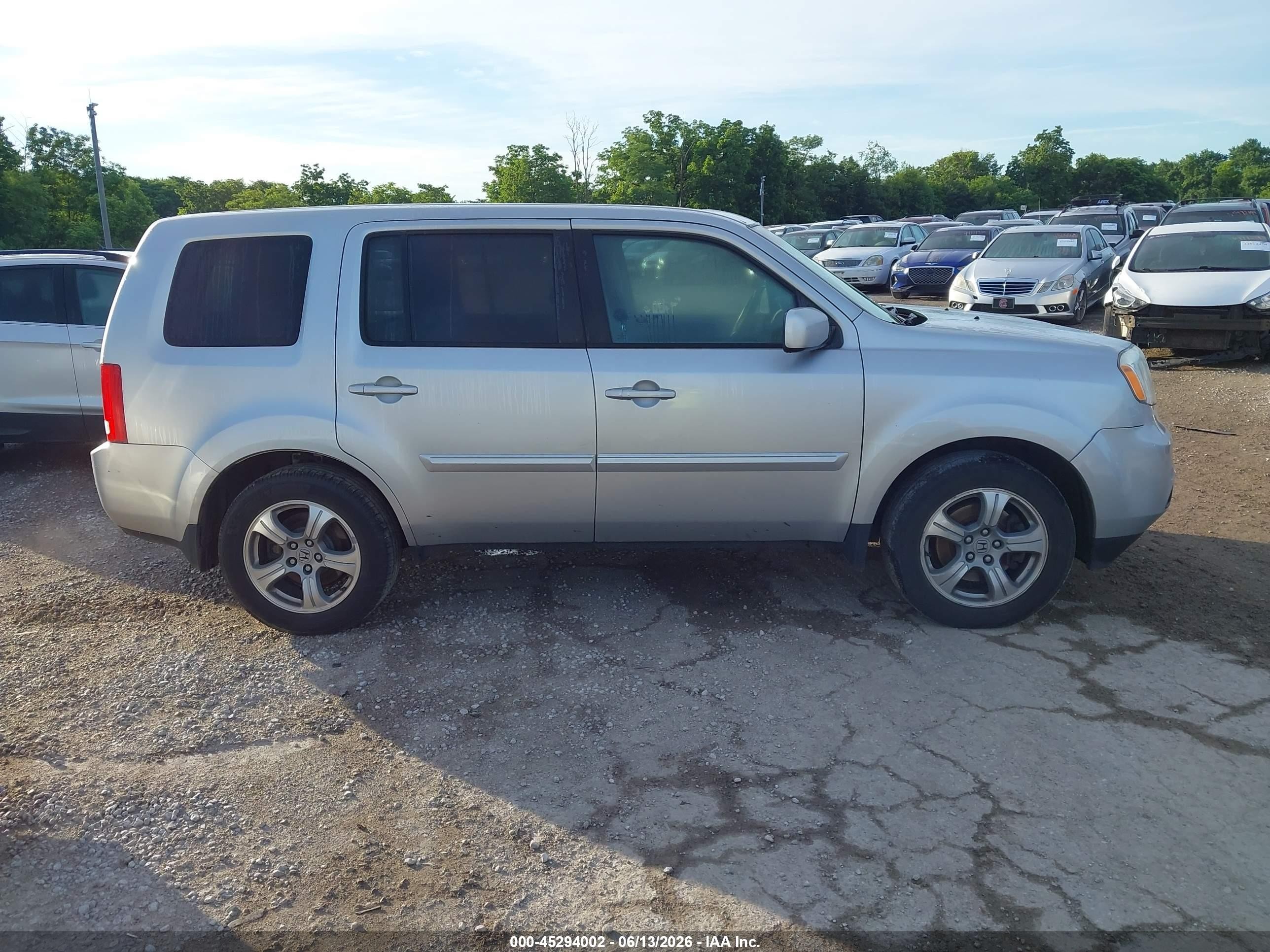 2013 Honda Pilot Ex-l Silver vin: 5FNYF4H51DB075788