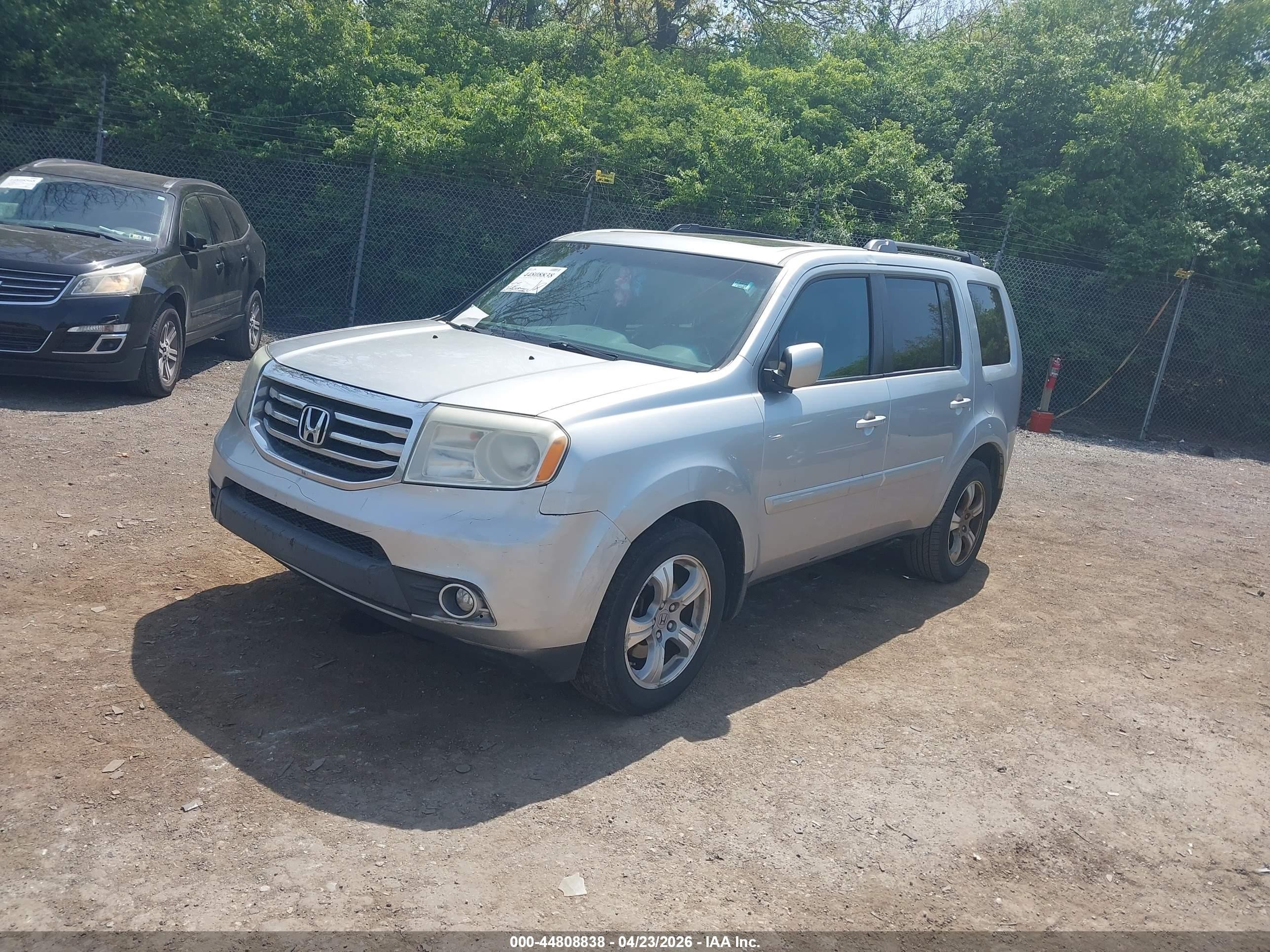 2013 Honda Pilot Ex-l Silver vin: 5FNYF4H51DB085804