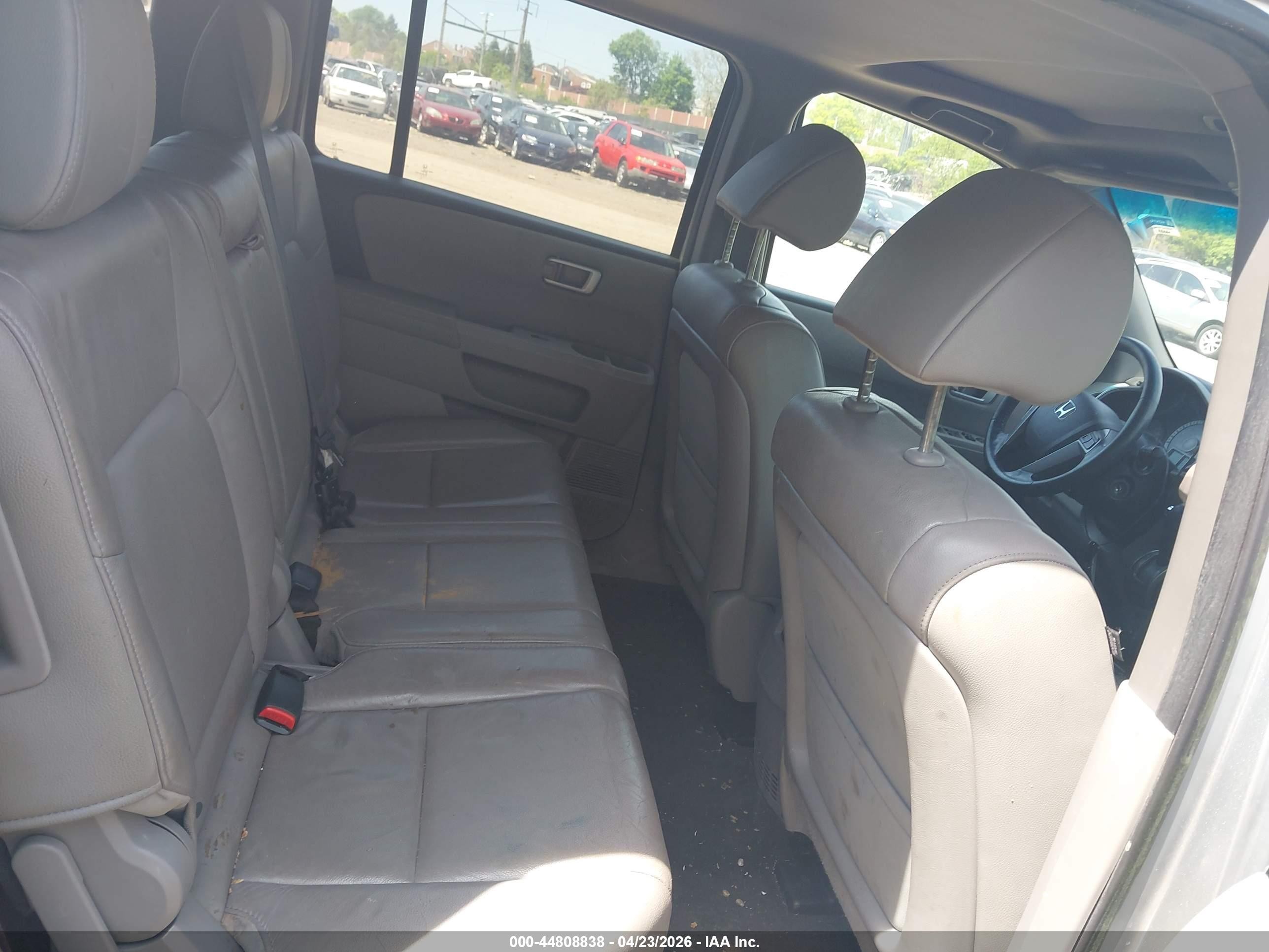 2013 Honda Pilot Ex-l Silver vin: 5FNYF4H51DB085804