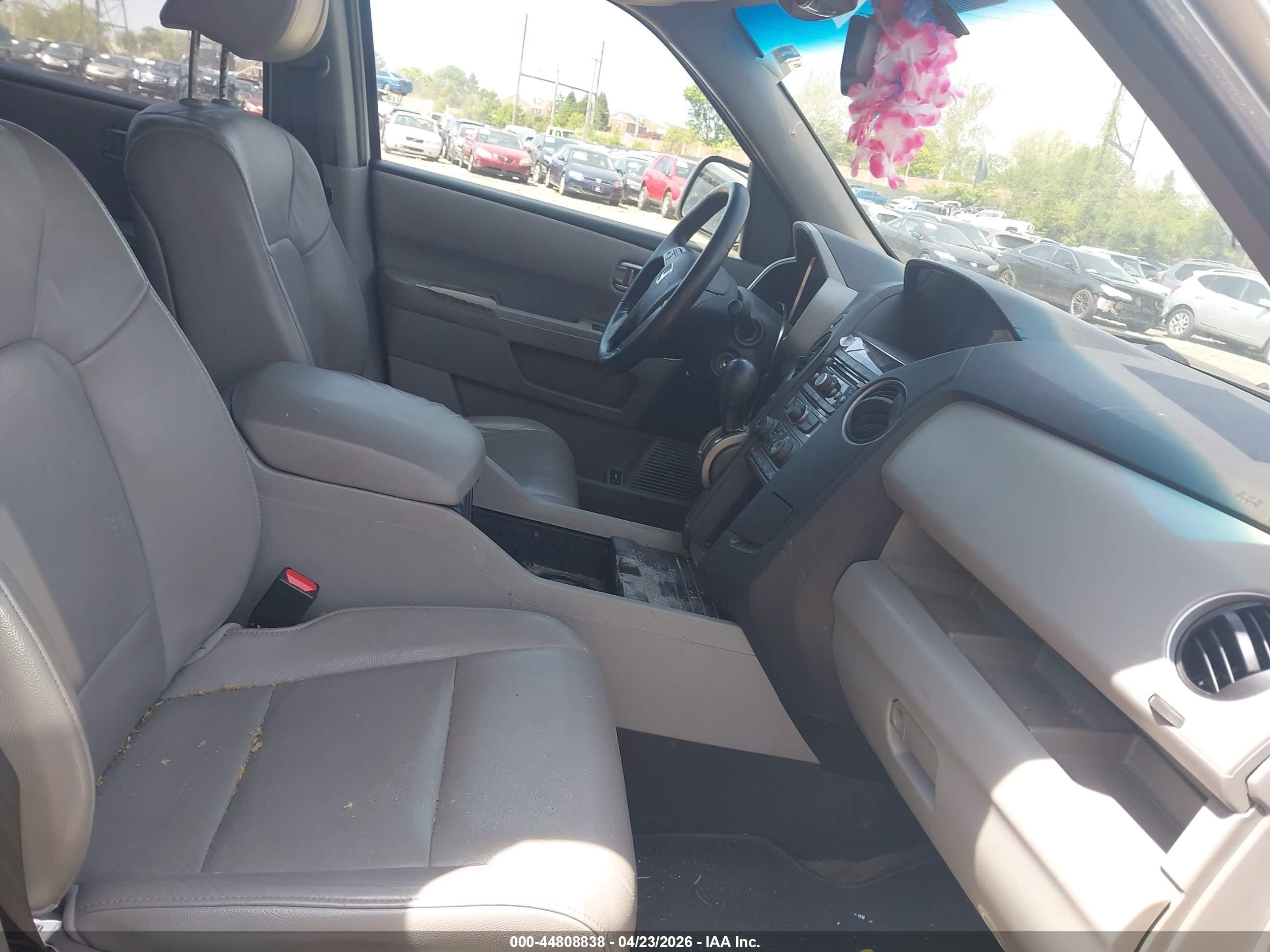 2013 Honda Pilot Ex-l Silver vin: 5FNYF4H51DB085804