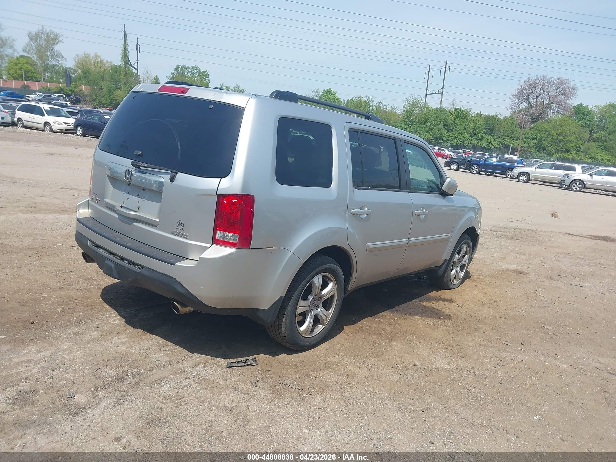 2013 Honda Pilot Ex-l Silver vin: 5FNYF4H51DB085804