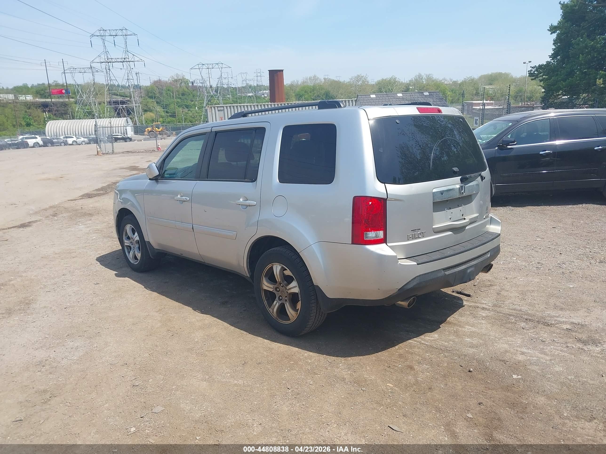 2013 Honda Pilot Ex-l Silver vin: 5FNYF4H51DB085804