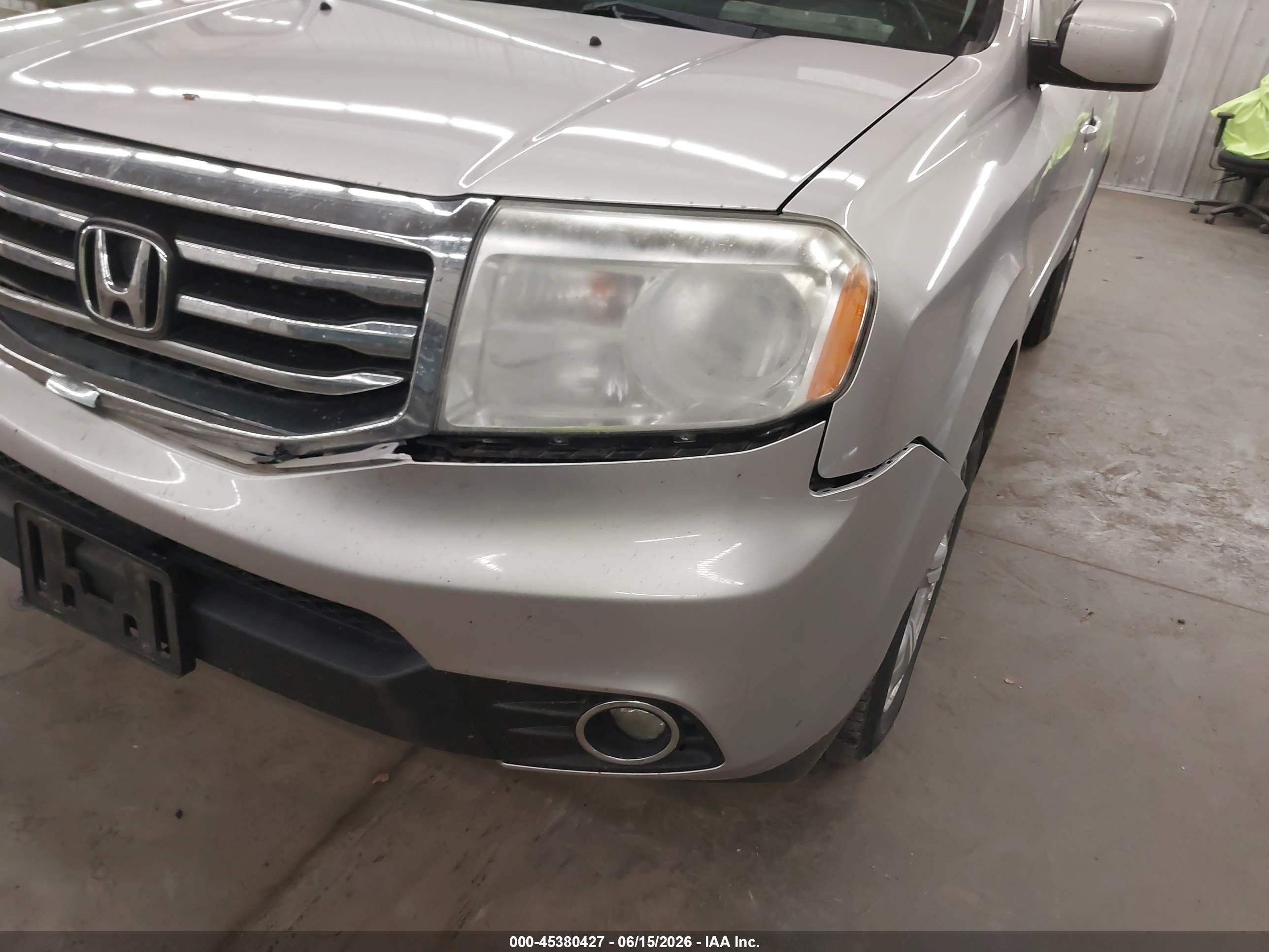2014 Honda Pilot Ex-l Silver vin: 5FNYF4H51EB001286