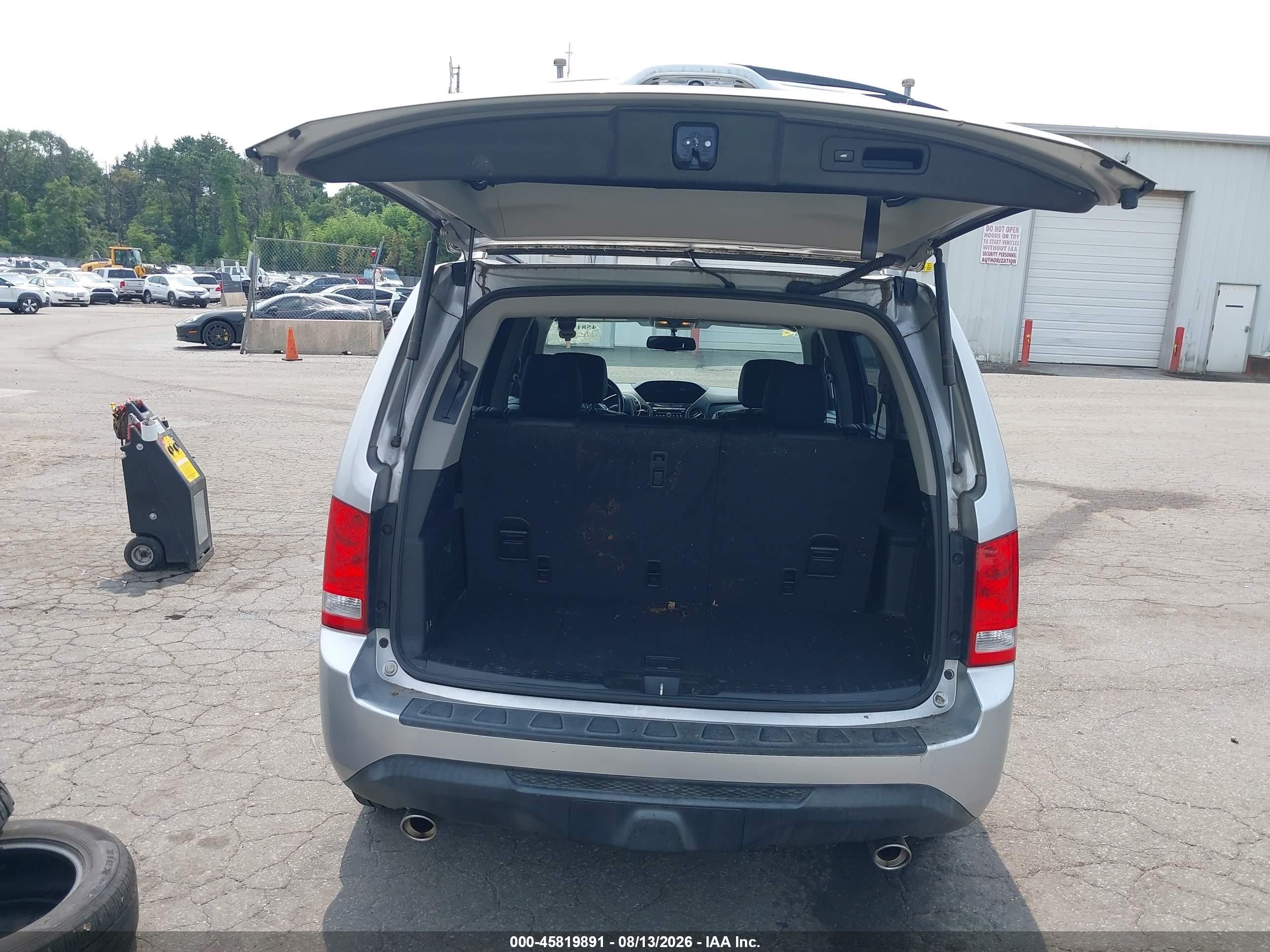 2014 Honda Pilot Ex-l Серебряный vin: 5FNYF4H51EB056885