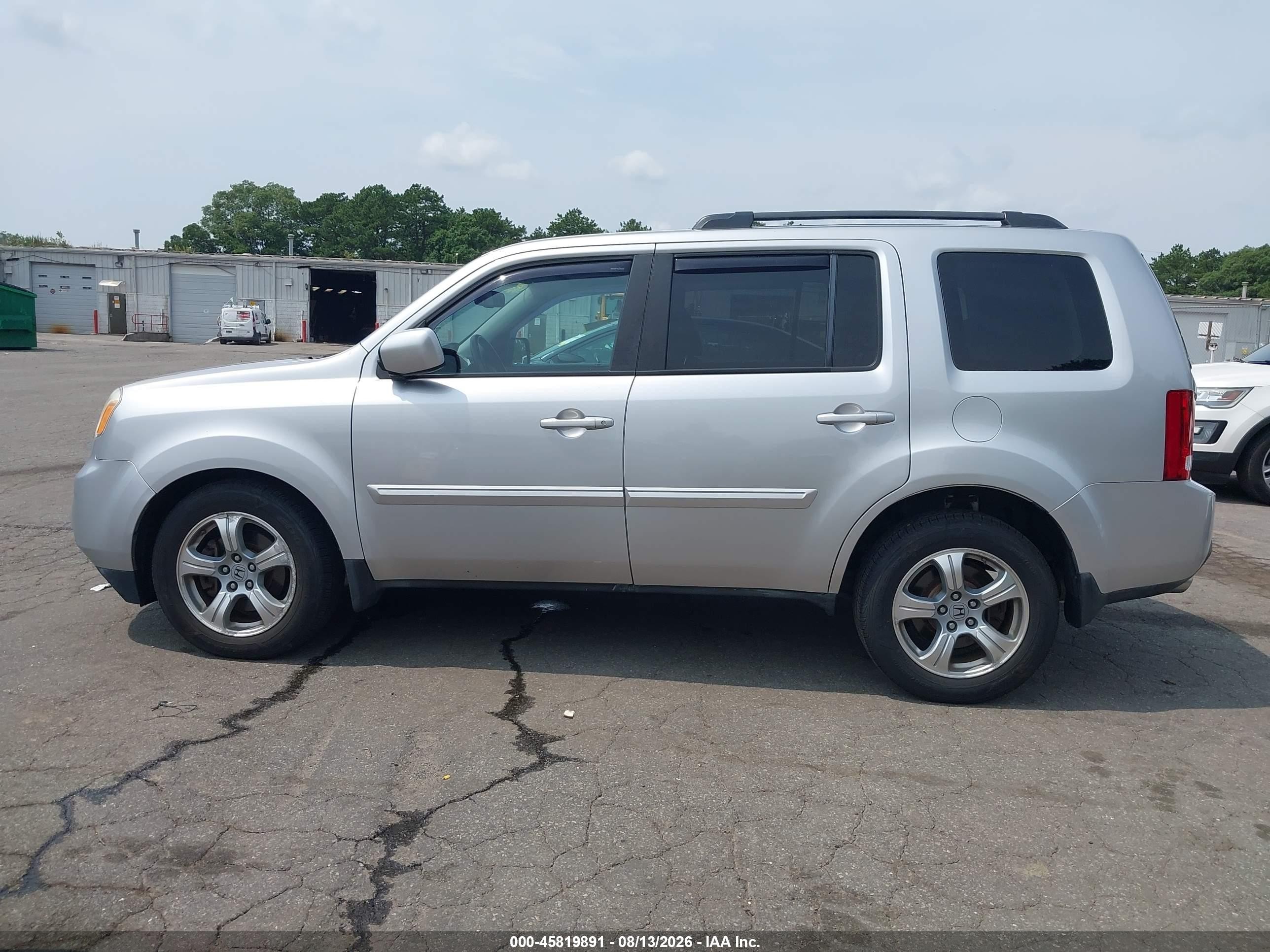 2014 Honda Pilot Ex-l Серебряный vin: 5FNYF4H51EB056885