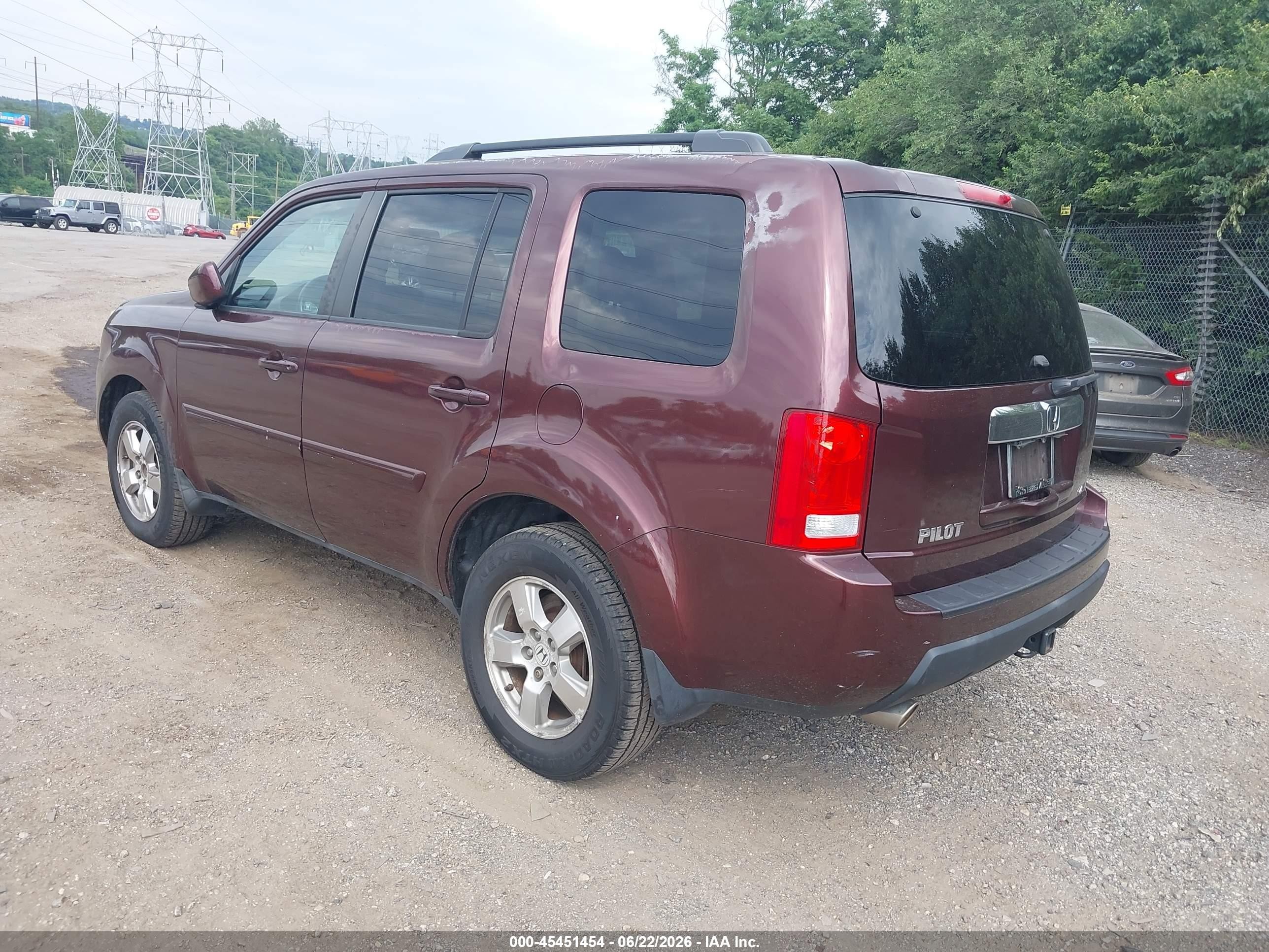 2011 Honda Pilot Ex-l Maroon vin: 5FNYF4H52BB043865