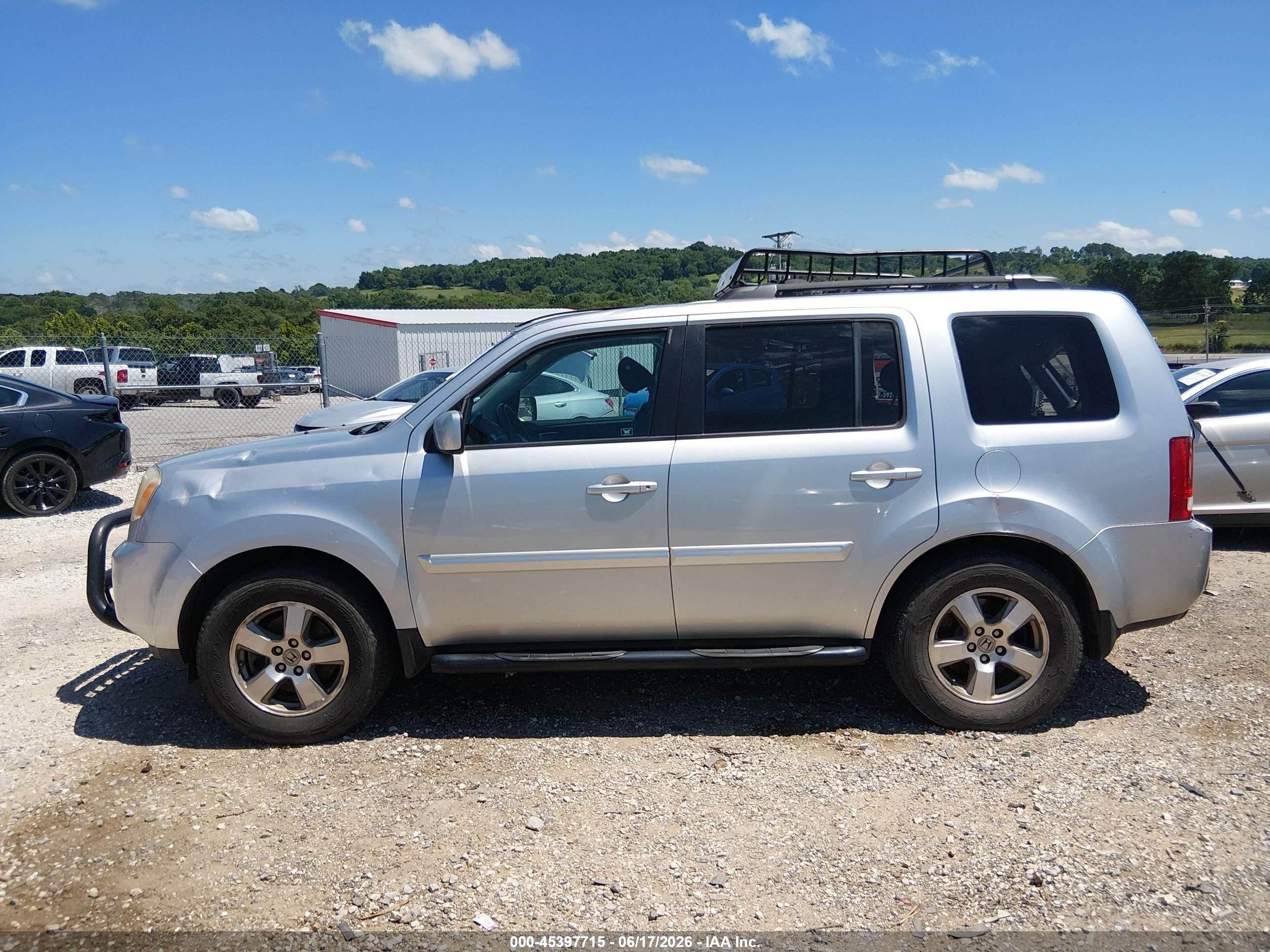 2011 Honda Pilot Ex-l Silver vin: 5FNYF4H52BB079930