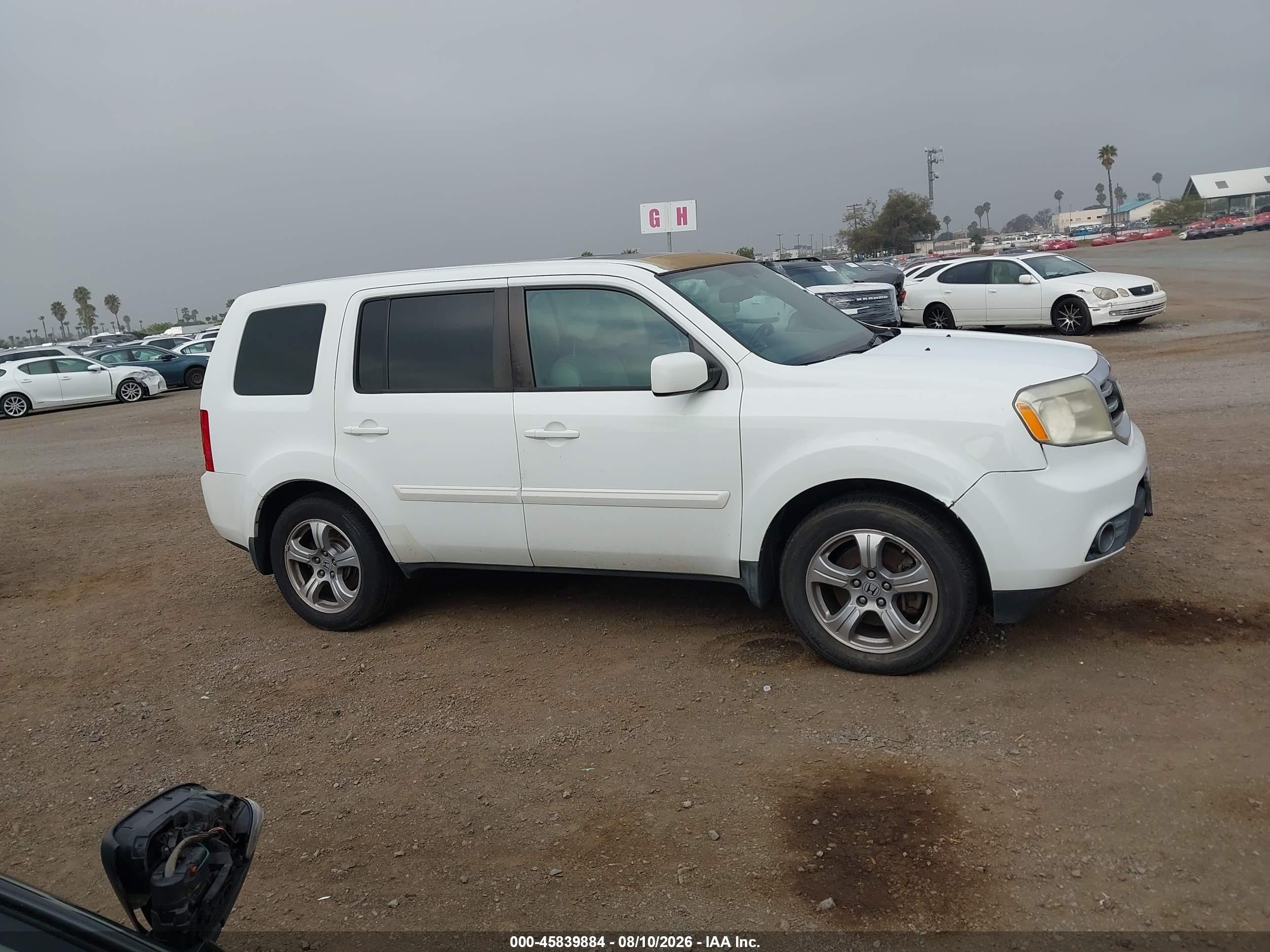 2014 Honda Pilot Ex-l White vin: 5FNYF4H52EB012071