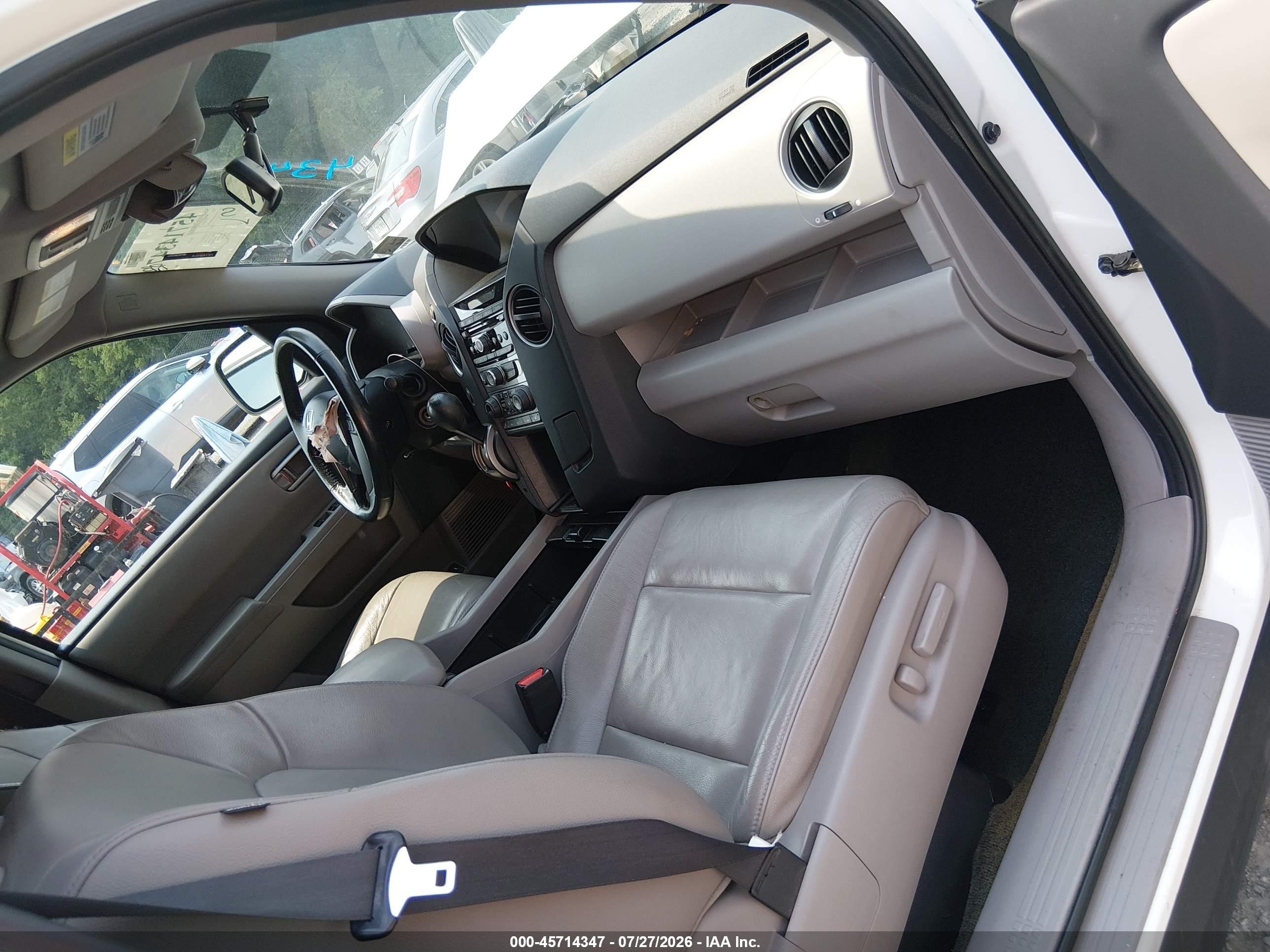 2015 Honda Pilot Ex-l White vin: 5FNYF4H52FB009740