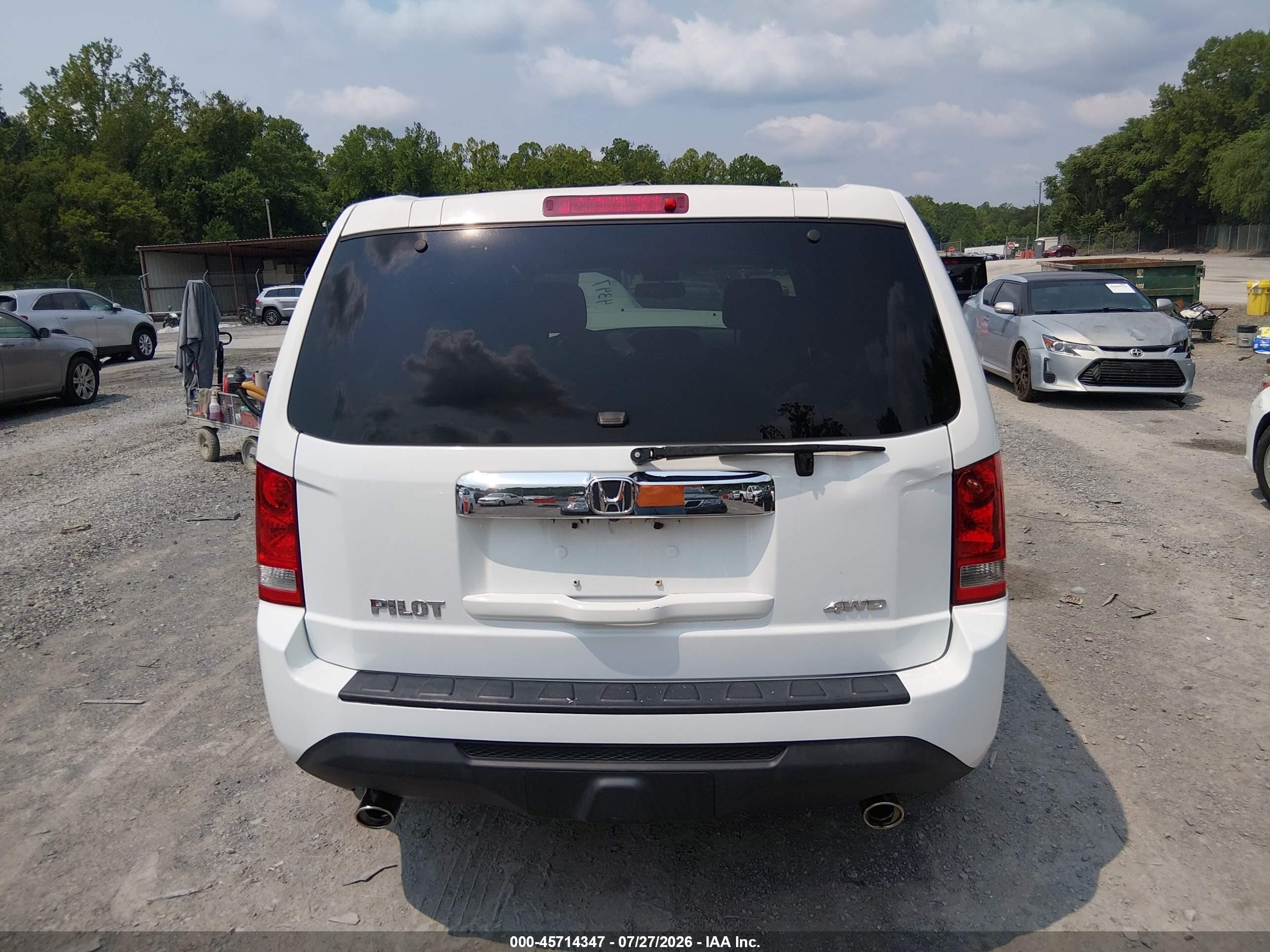 2015 Honda Pilot Ex-l White vin: 5FNYF4H52FB009740
