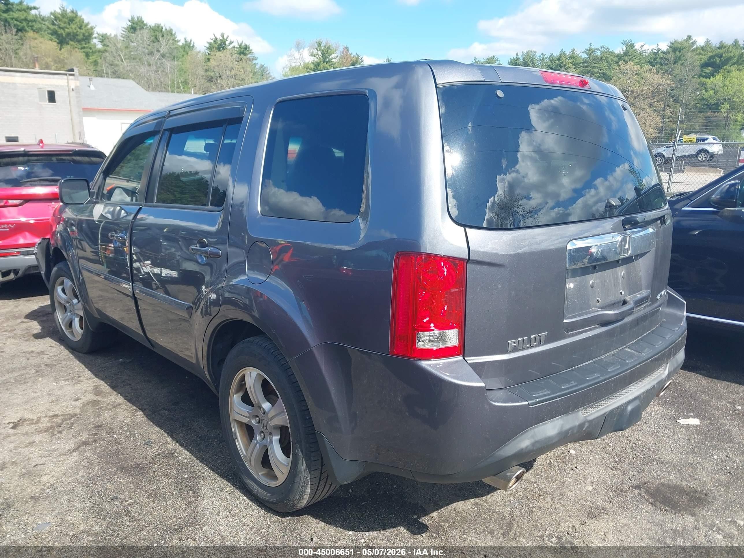 2015 Honda Pilot Ex-l Gray vin: 5FNYF4H52FB010709