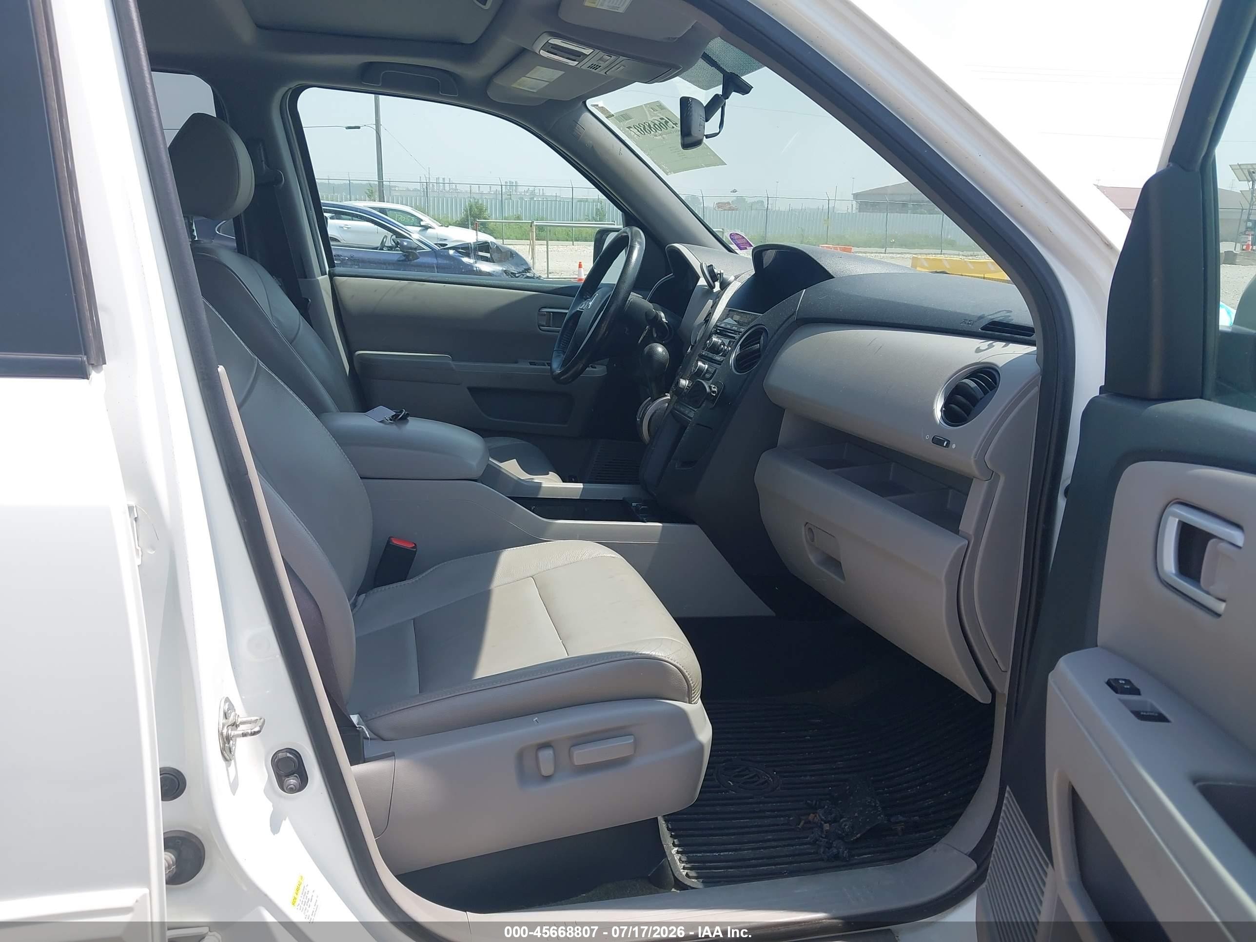 2015 Honda Pilot Ex-l Белый vin: 5FNYF4H52FB018891