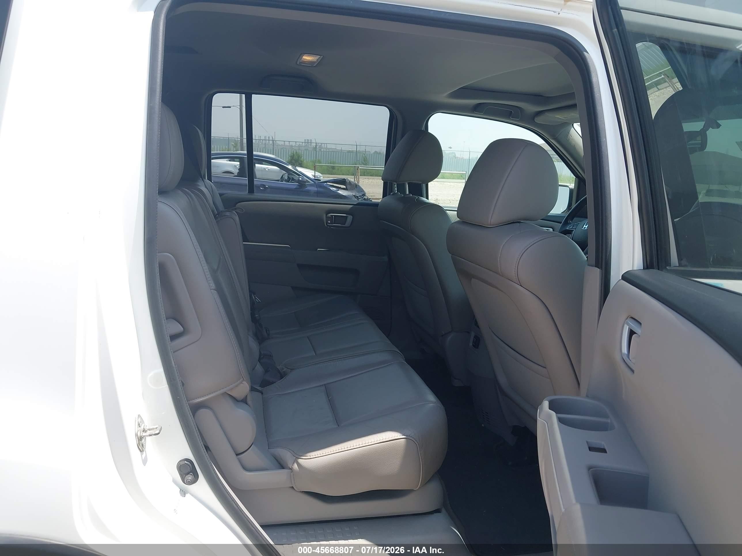 2015 Honda Pilot Ex-l Белый vin: 5FNYF4H52FB018891
