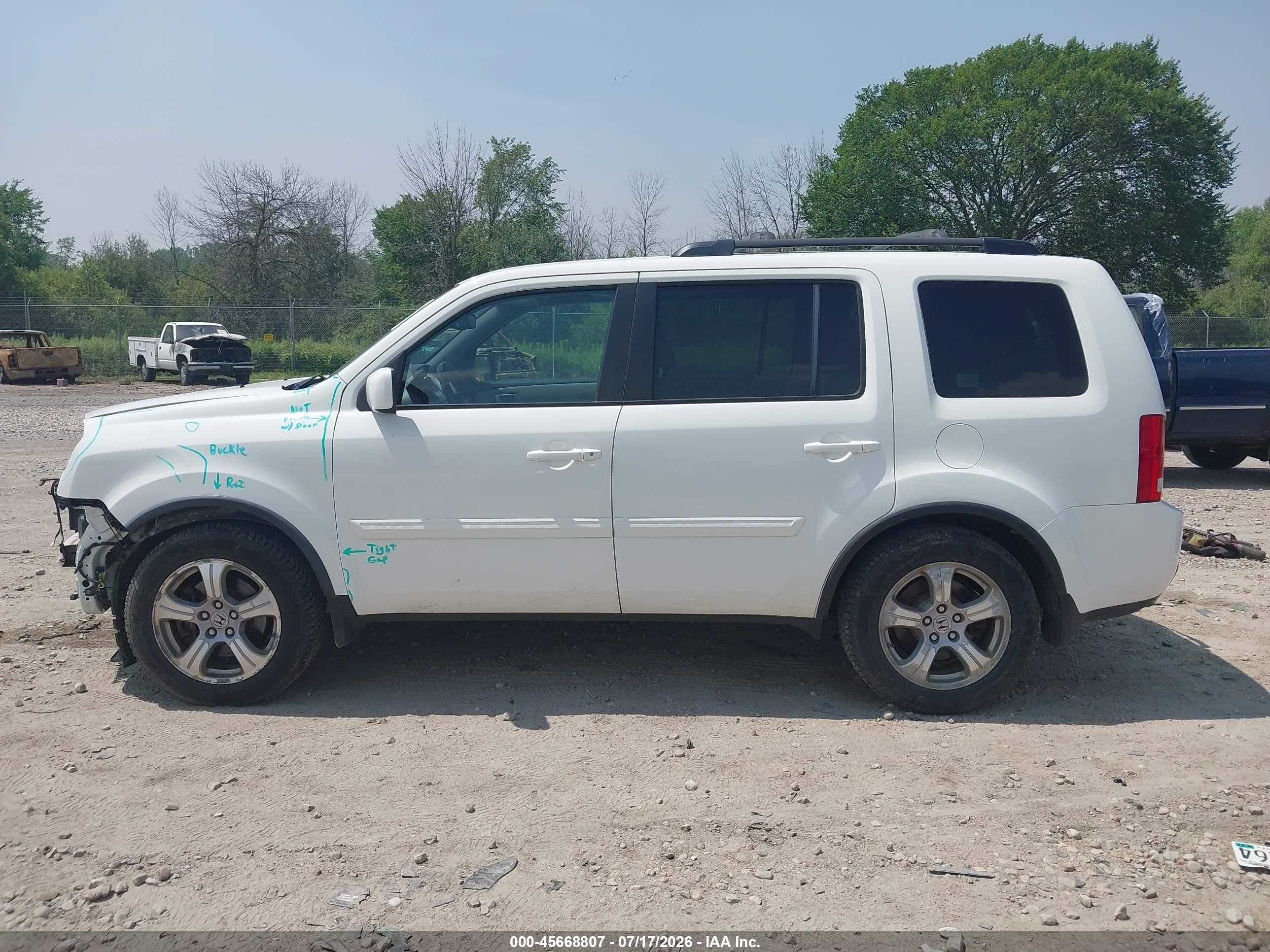 2015 Honda Pilot Ex-l Белый vin: 5FNYF4H52FB018891