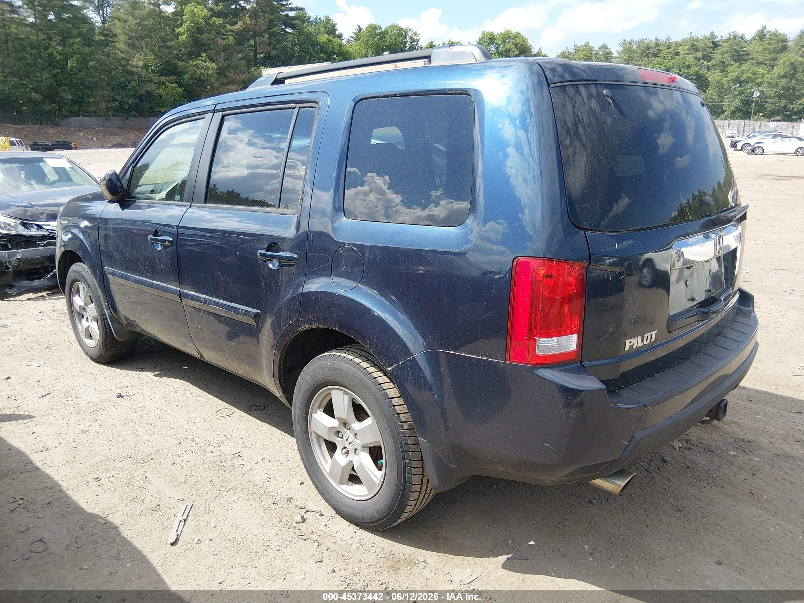 2011 Honda Pilot Ex-l Blue vin: 5FNYF4H53BB014116