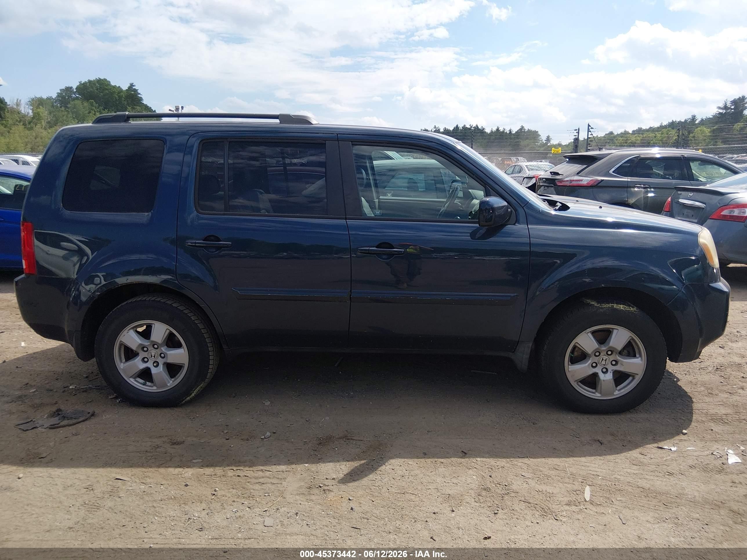 2011 Honda Pilot Ex-l Blue vin: 5FNYF4H53BB014116