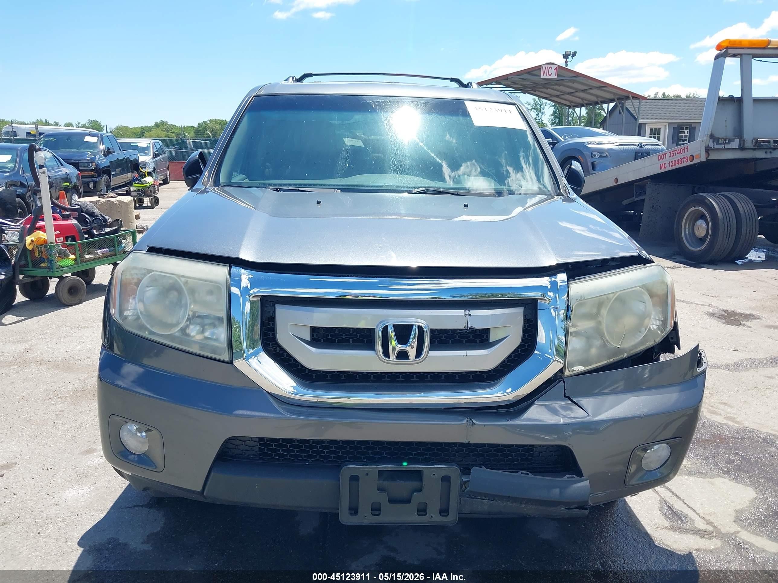 2011 Honda Pilot Ex-l Gray vin: 5FNYF4H53BB039095