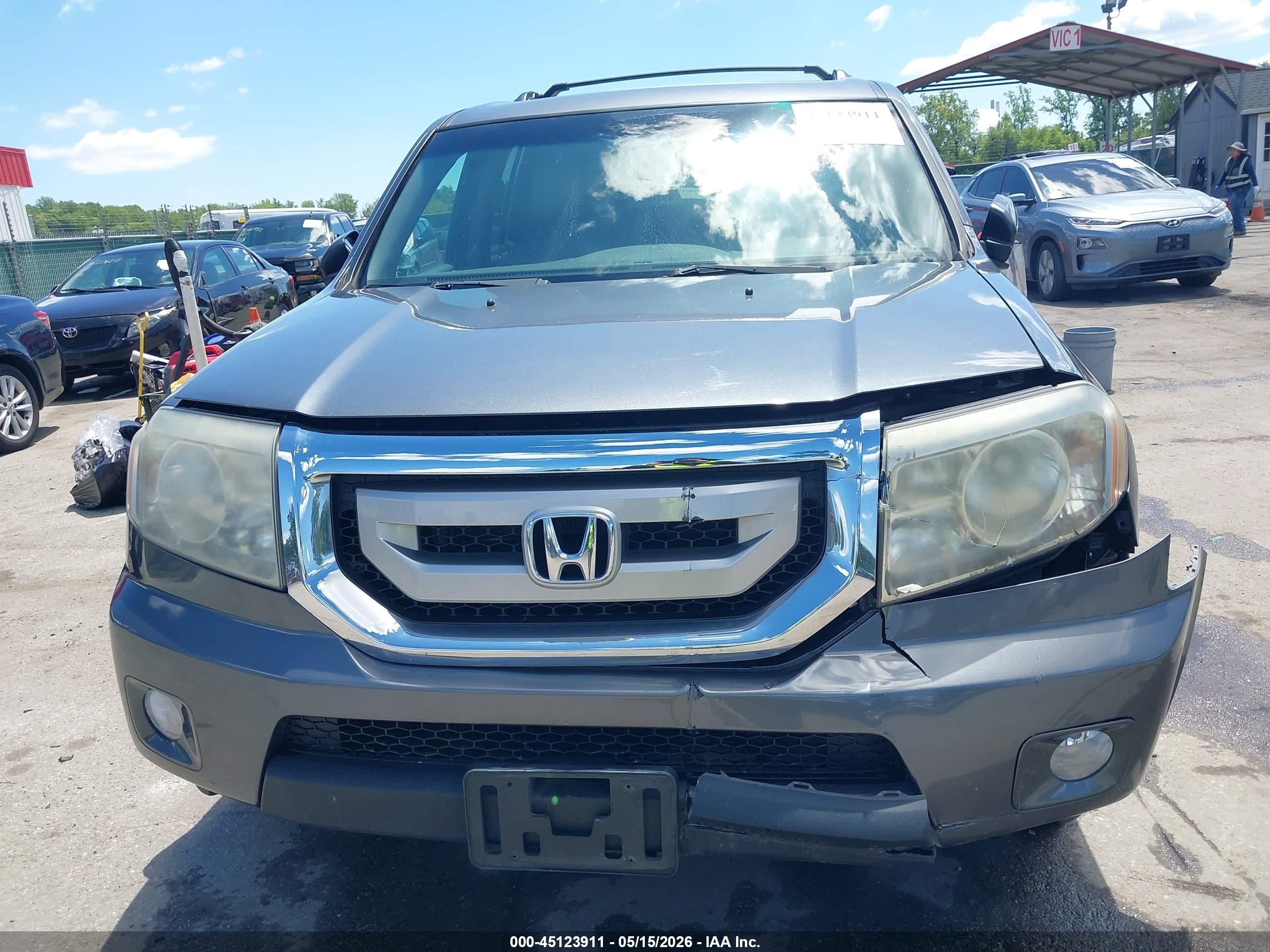 2011 Honda Pilot Ex-l Gray vin: 5FNYF4H53BB039095