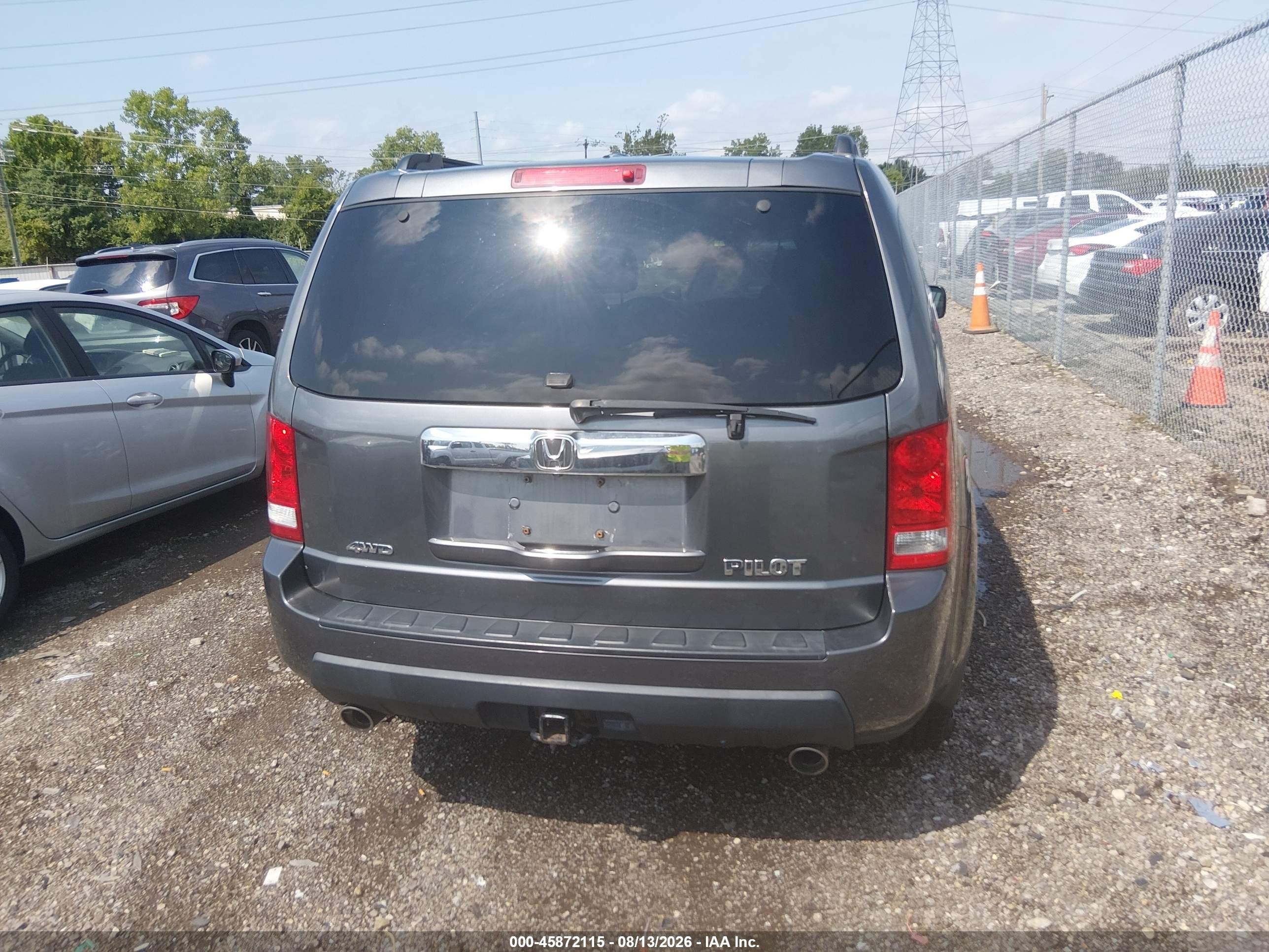 2011 Honda Pilot Ex-l Gray vin: 5FNYF4H53BB049349