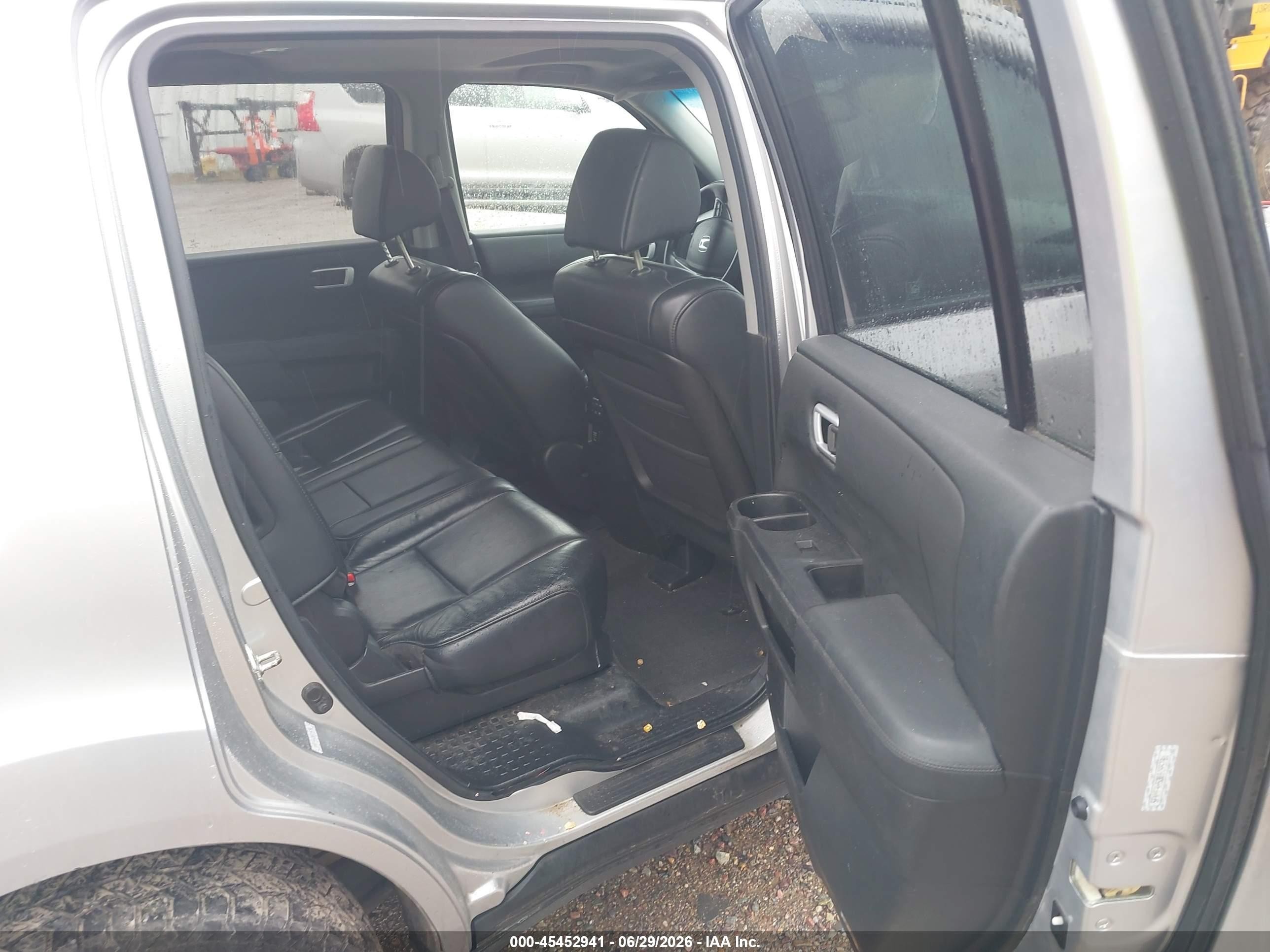 2011 Honda Pilot Ex-l Серебряный vin: 5FNYF4H53BB095781