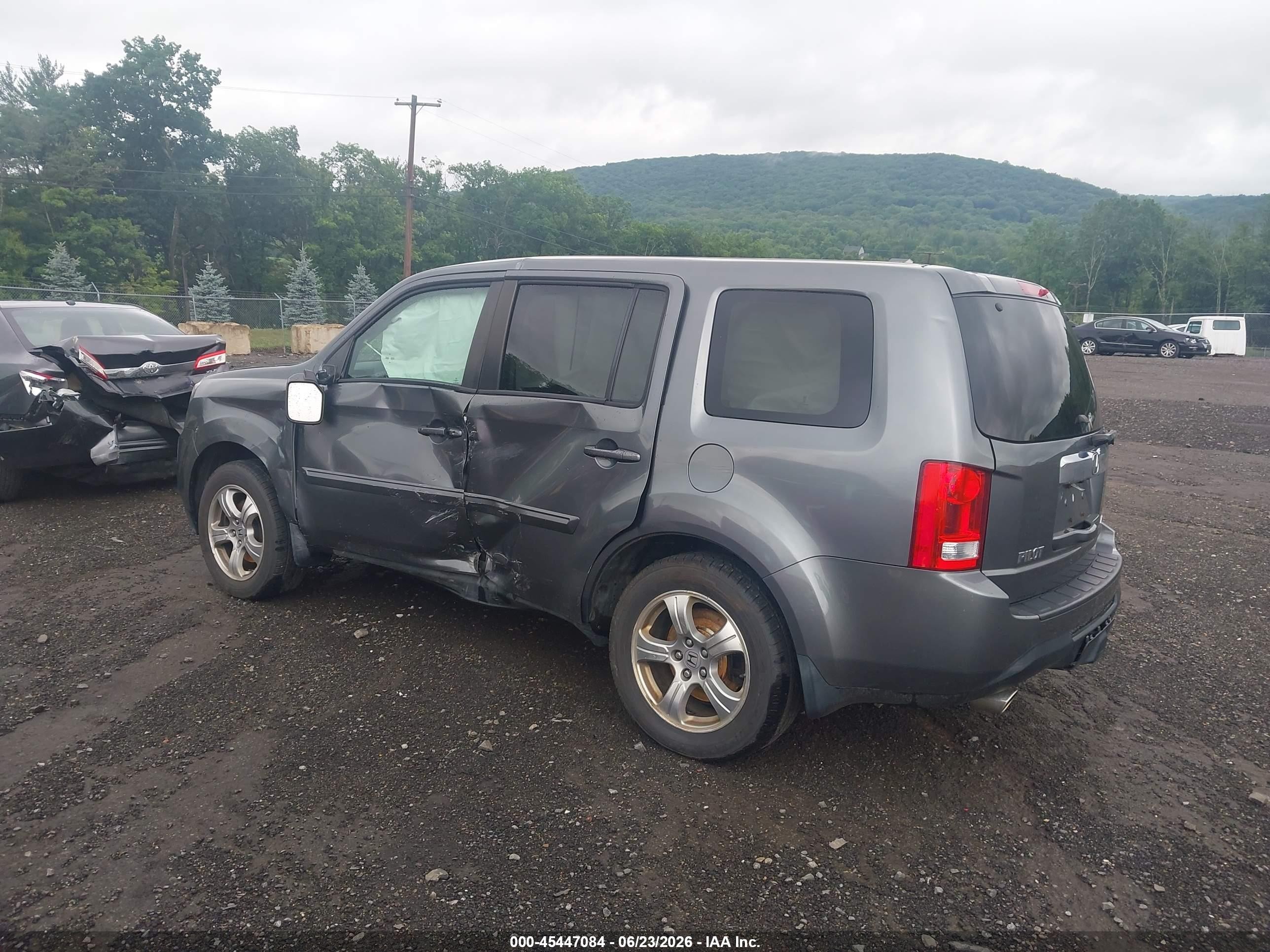 2013 Honda Pilot Ex-l Gray vin: 5FNYF4H53DB038077