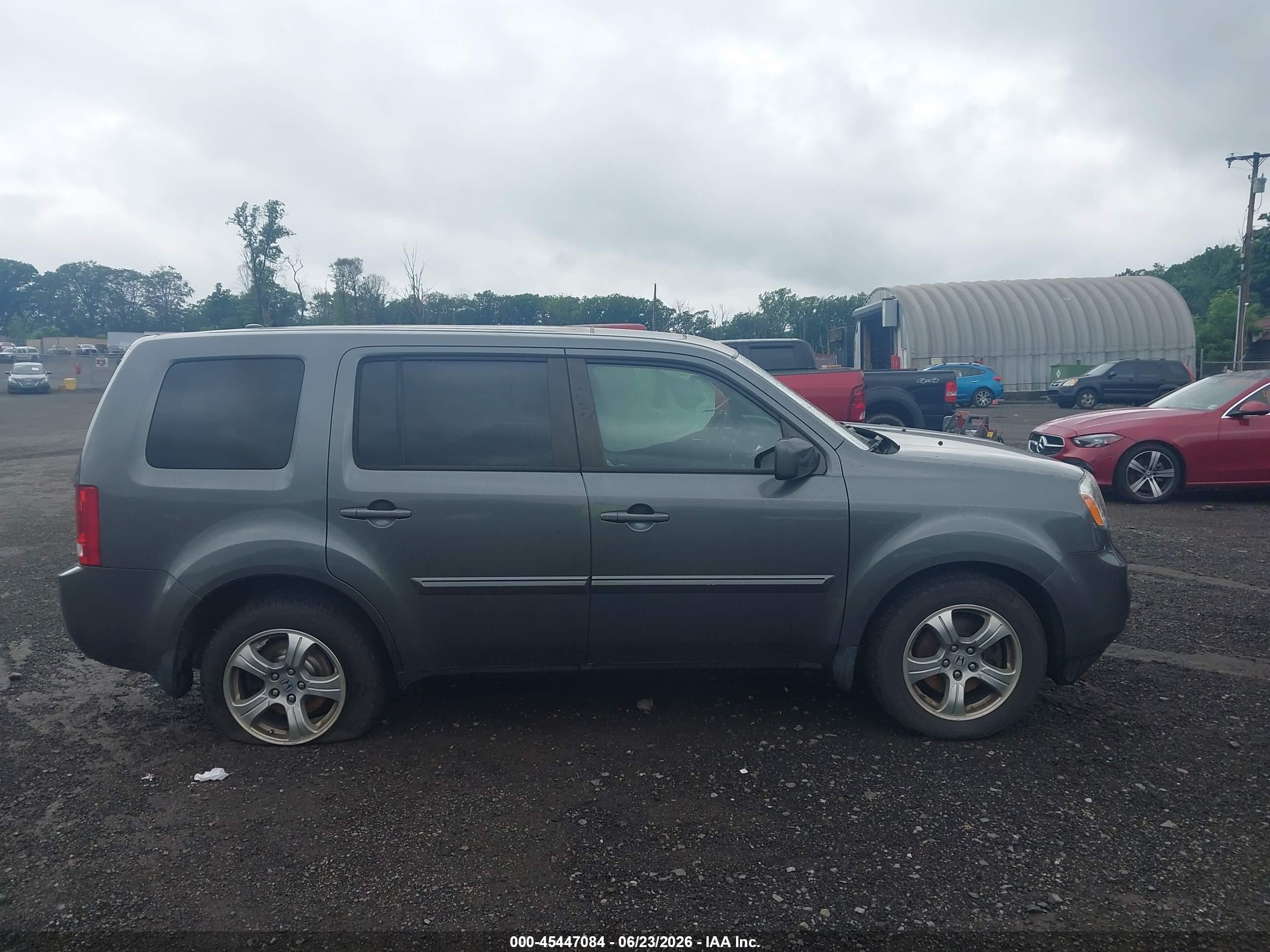 2013 Honda Pilot Ex-l Gray vin: 5FNYF4H53DB038077