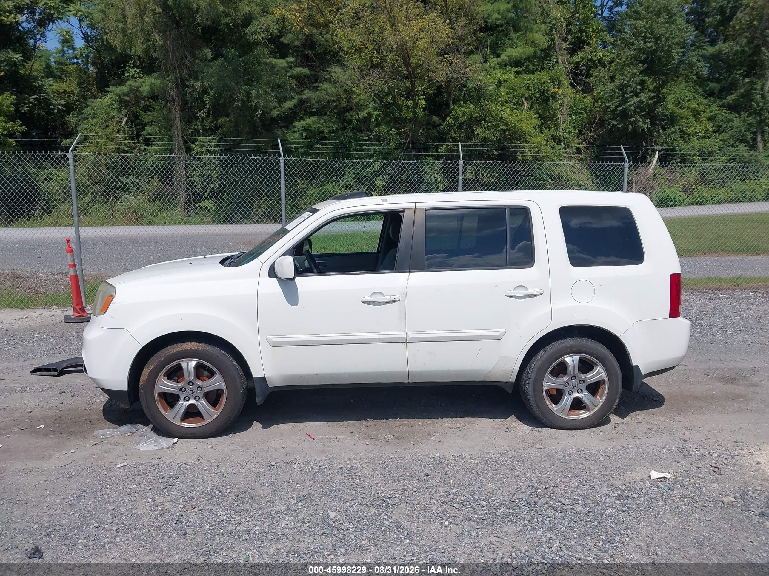 2013 Honda Pilot Ex-l Белый vin: 5FNYF4H53DB068566