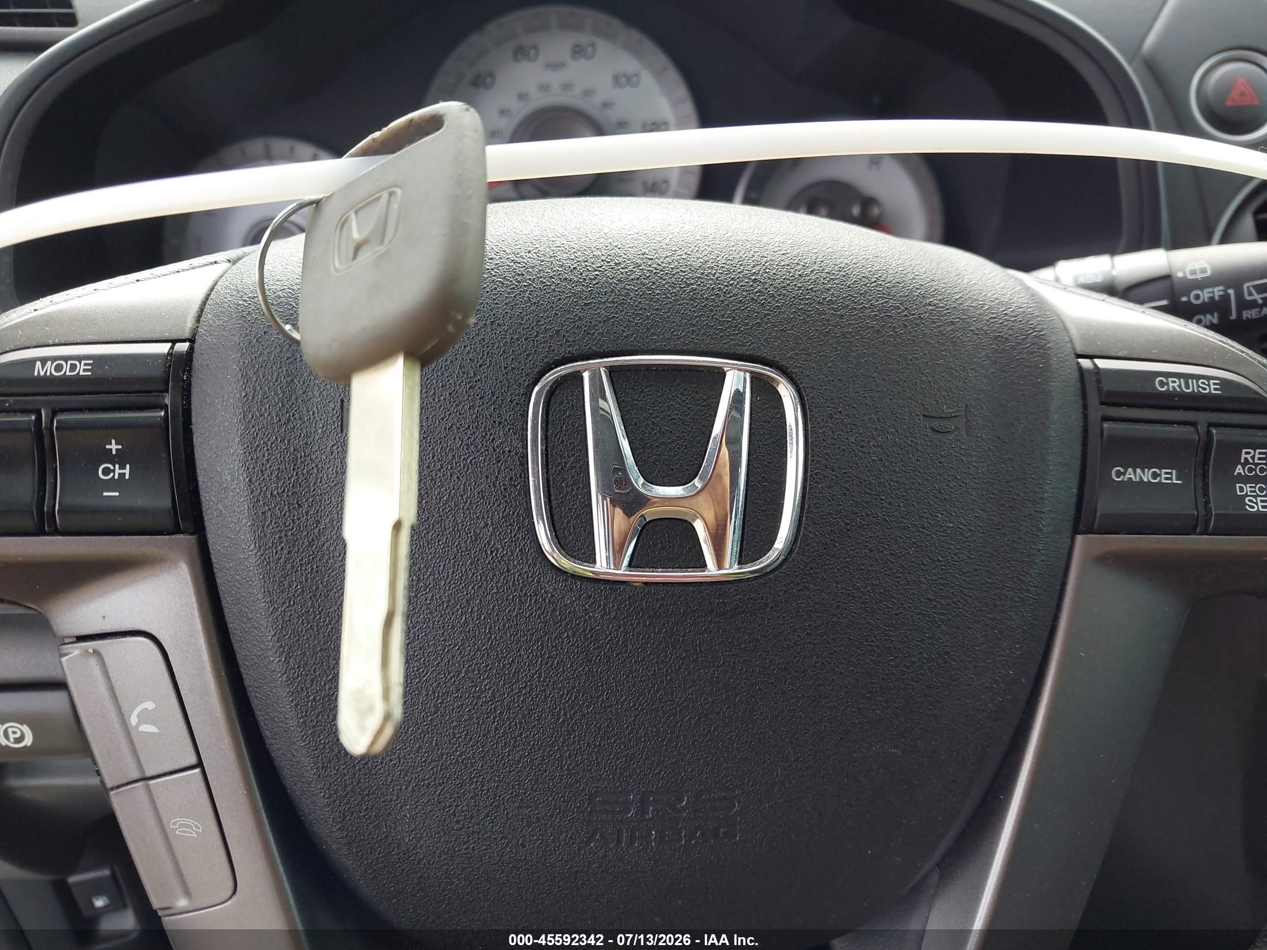 2014 Honda Pilot Ex-l Серебряный vin: 5FNYF4H53EB029087