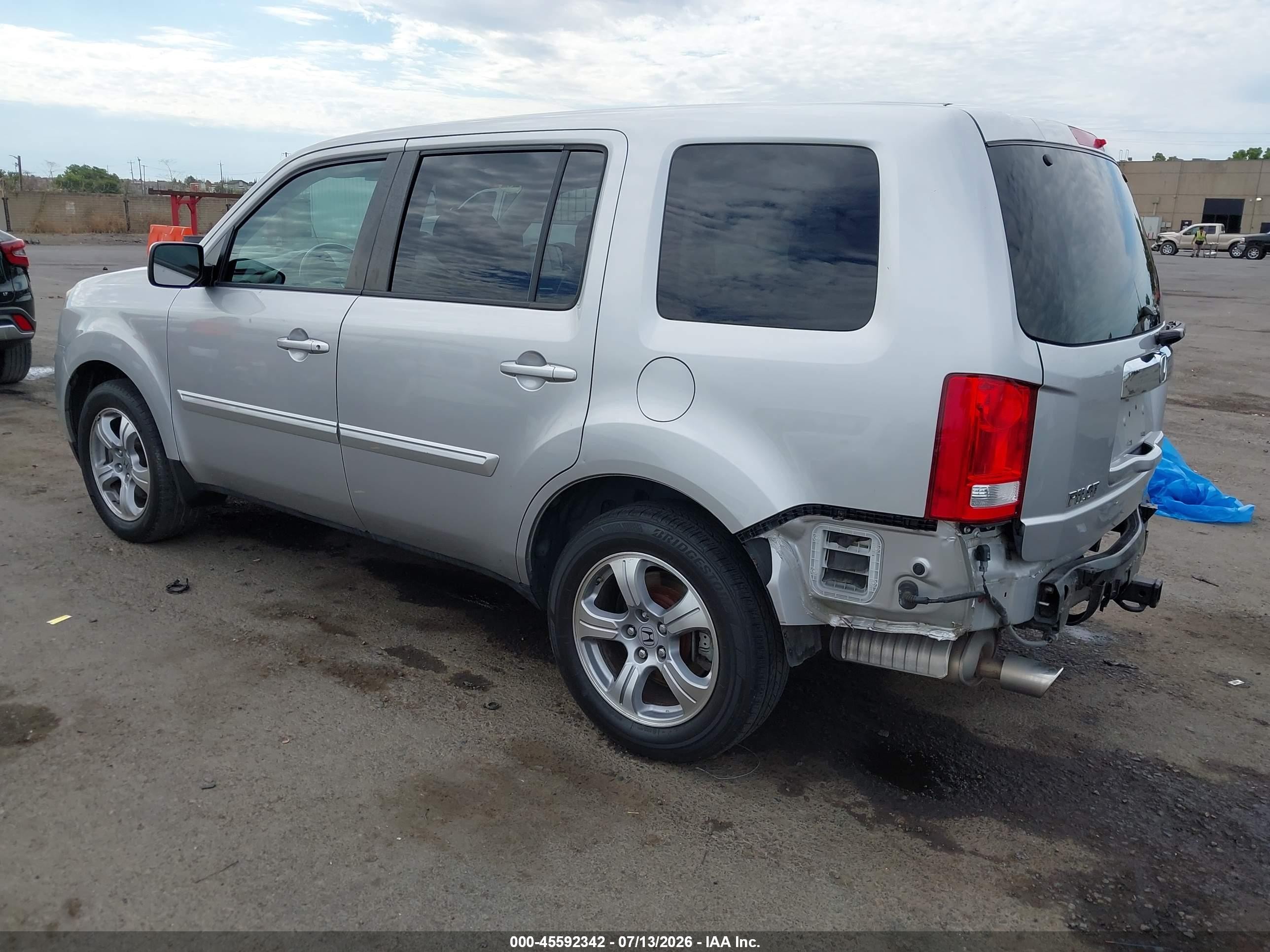 2014 Honda Pilot Ex-l Серебряный vin: 5FNYF4H53EB029087