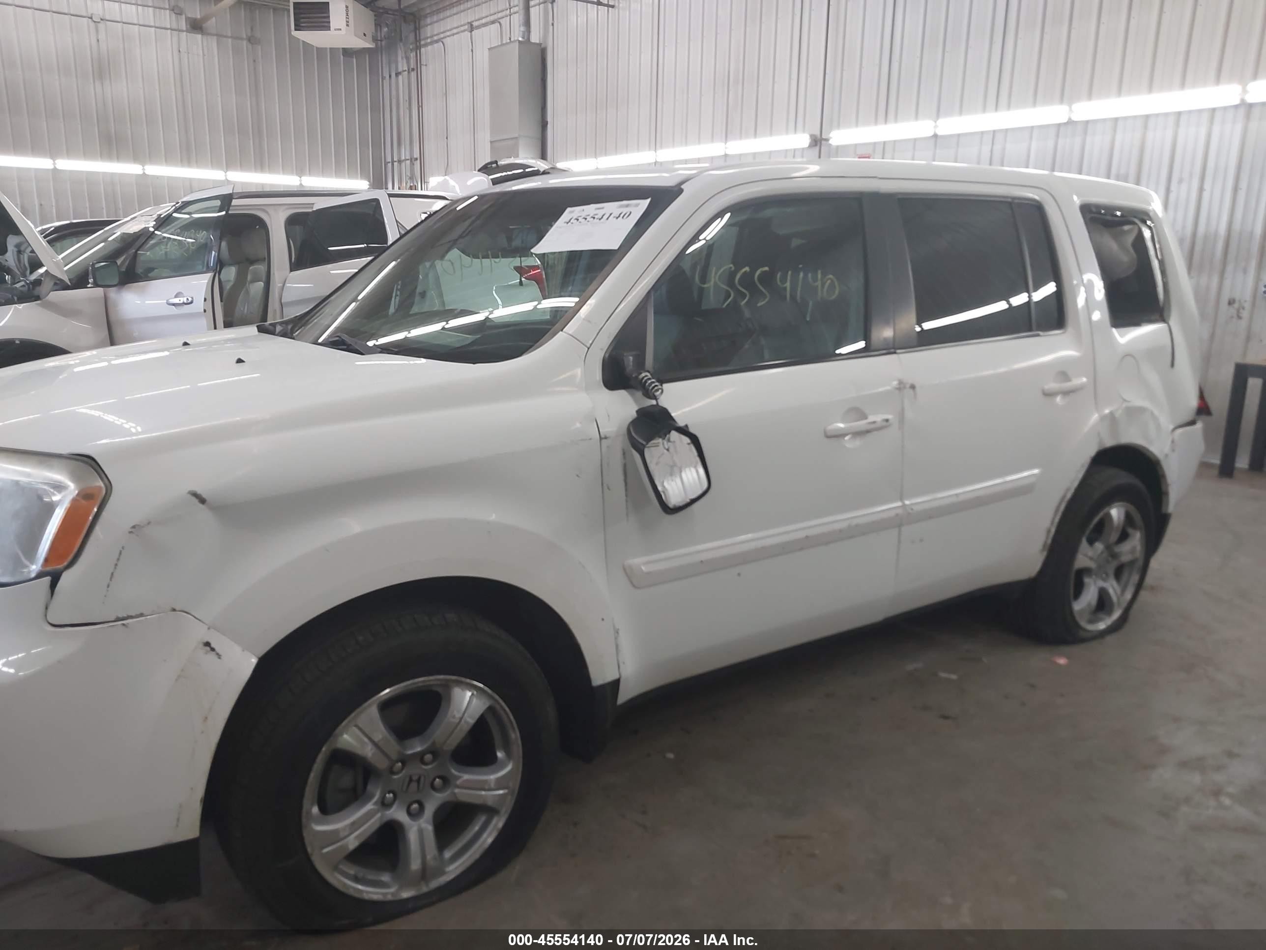 2015 Honda Pilot Ex-l White vin: 5FNYF4H53FB030337