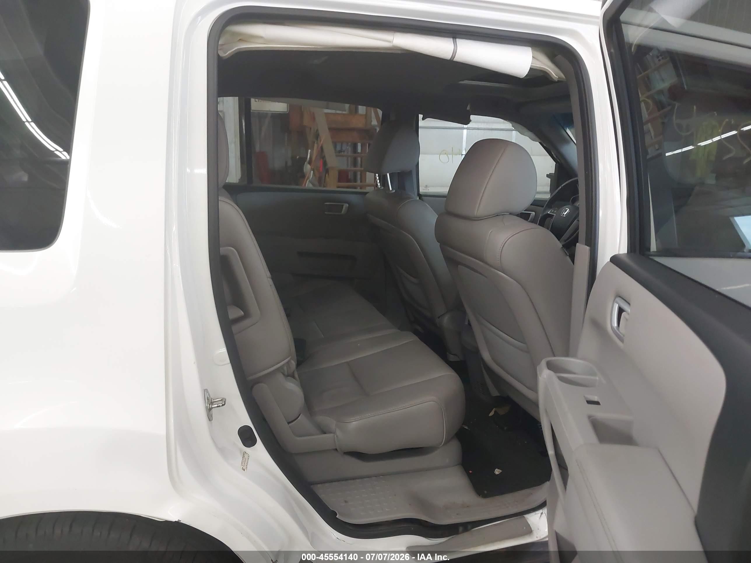 2015 Honda Pilot Ex-l White vin: 5FNYF4H53FB030337