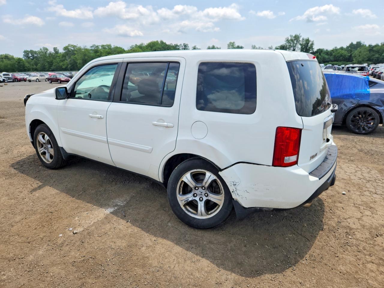 2015 Honda Pilot Exl White vin: 5FNYF4H53FB061202