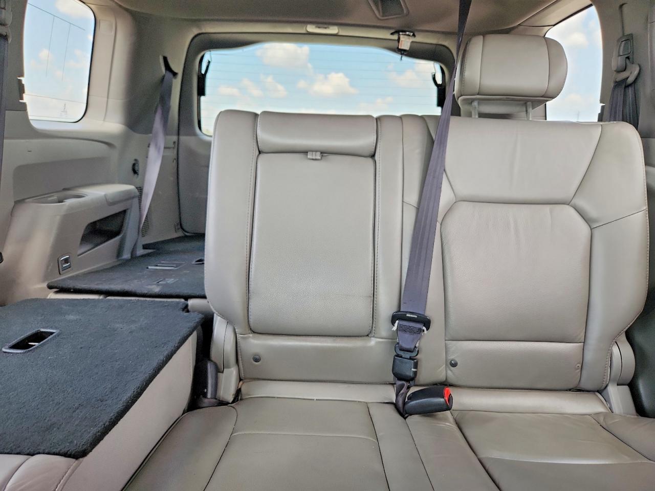 2011 Honda Pilot Exl White vin: 5FNYF4H54BB050042