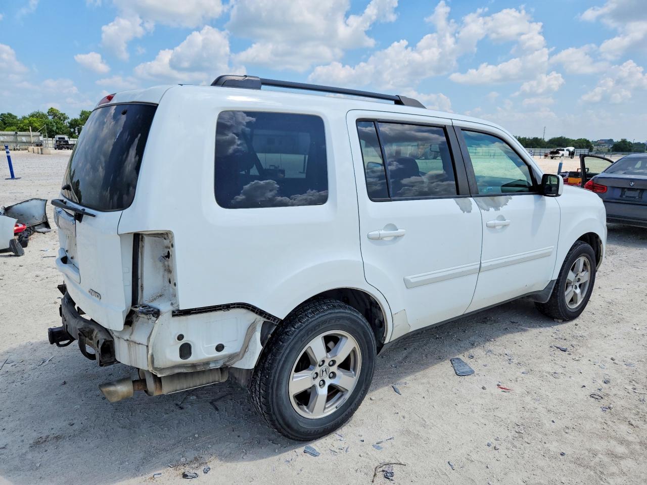2011 Honda Pilot Exl White vin: 5FNYF4H54BB050042