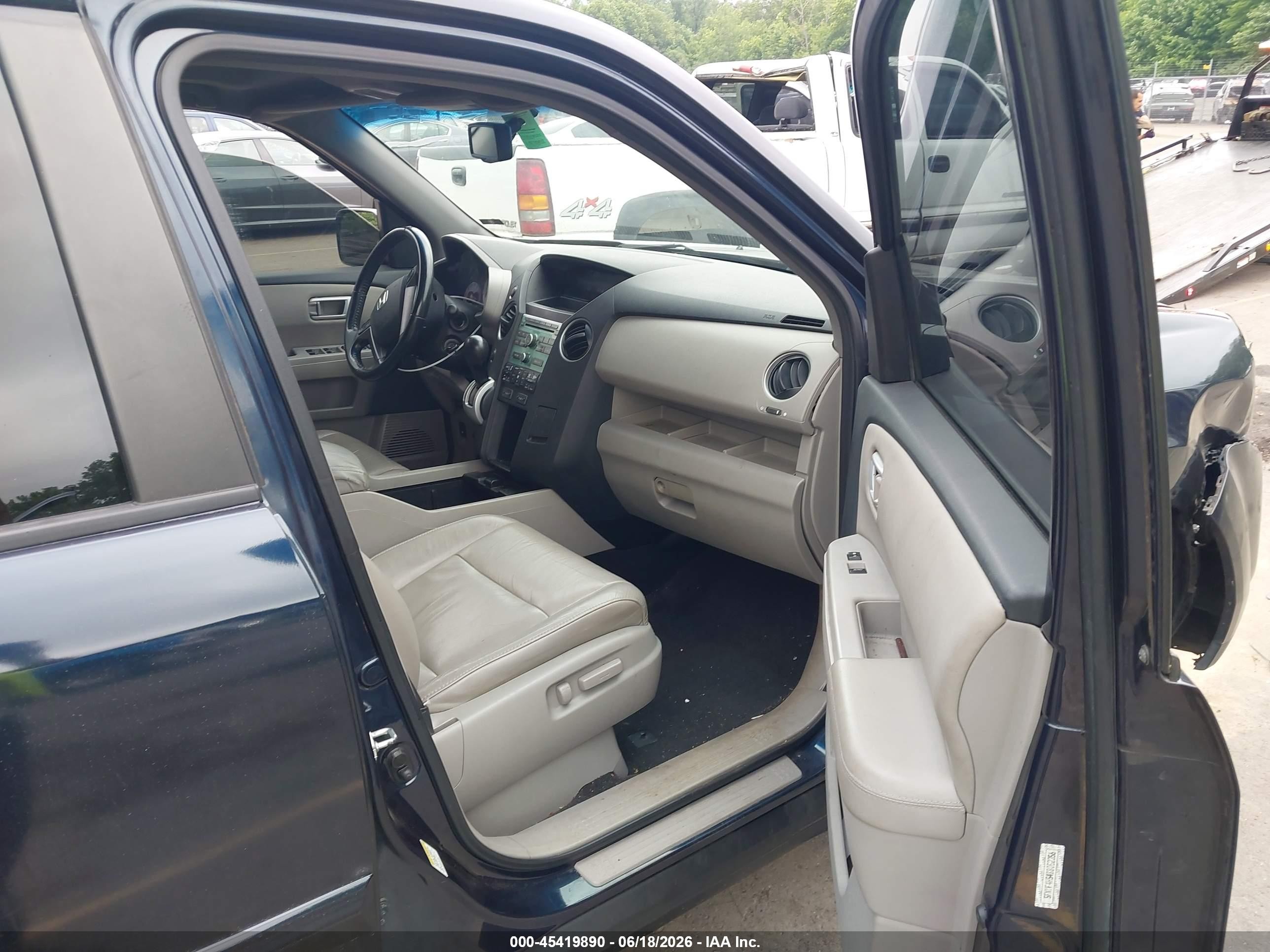 2011 Honda Pilot Ex-l Dark Blue vin: 5FNYF4H54BB052356
