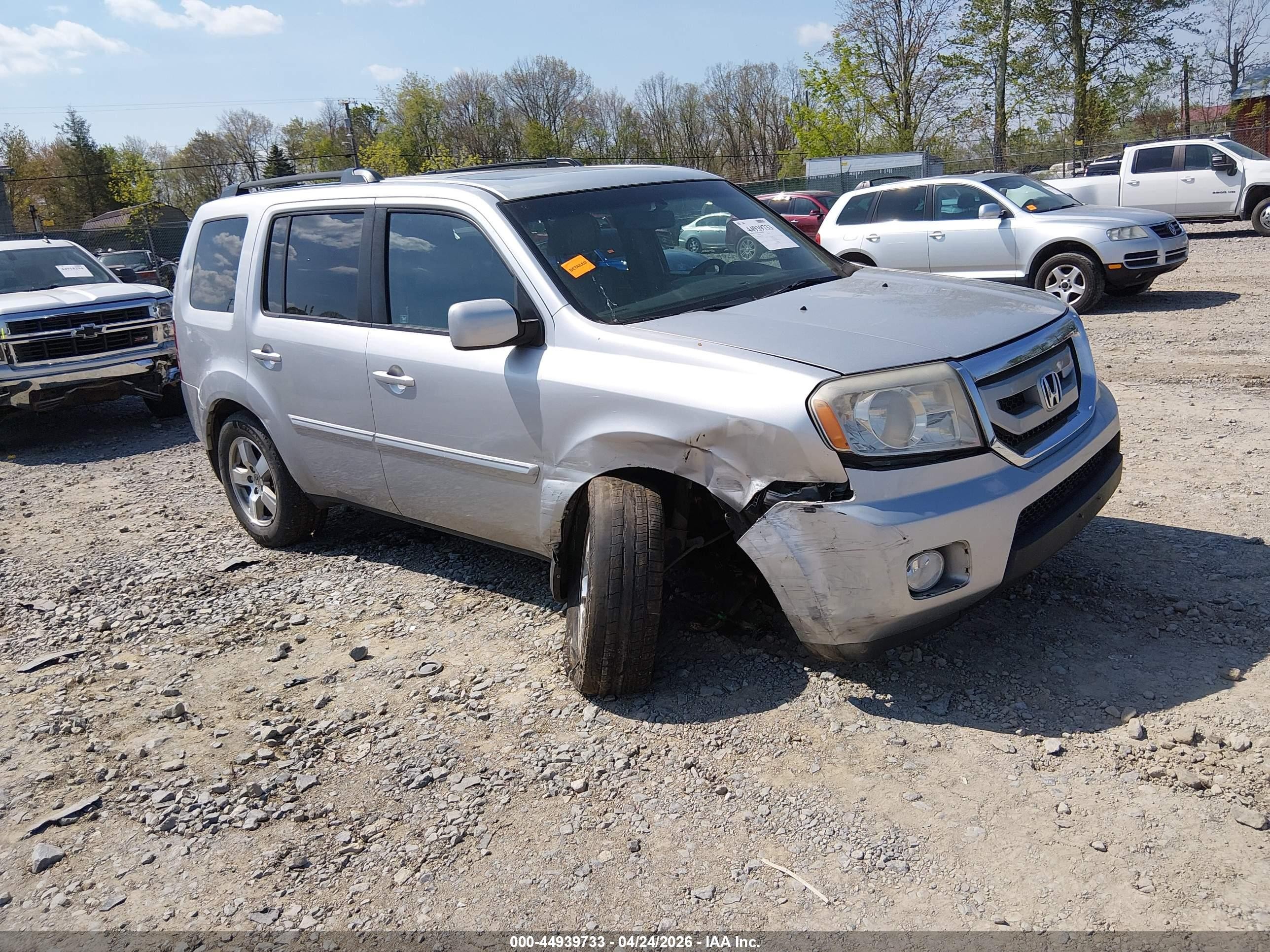 2011 Honda Pilot Ex-l Silver vin: 5FNYF4H54BB058867