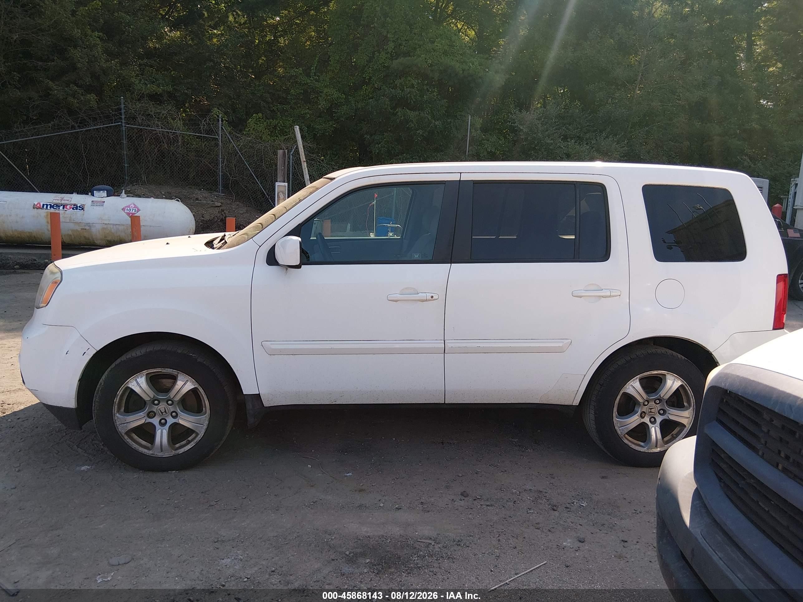 2012 Honda Pilot Ex-l White vin: 5FNYF4H54CB013946