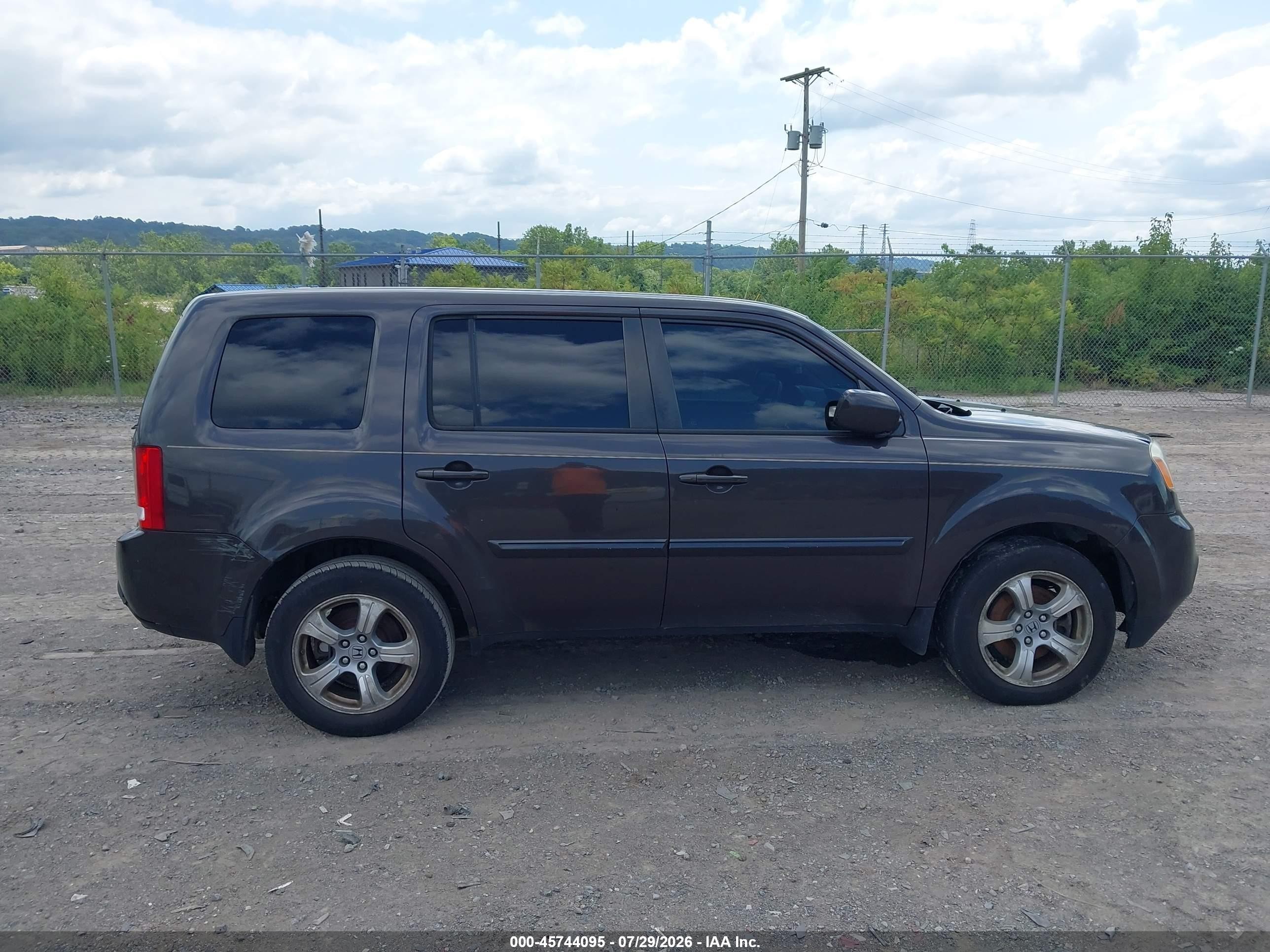 2013 Honda Pilot Ex-l Серый vin: 5FNYF4H54DB013656